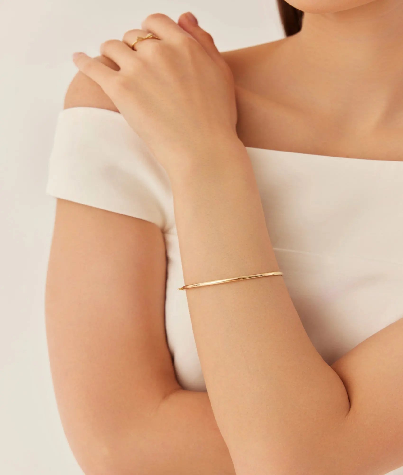 14 Ayar Altın Bombeli Kelepçe