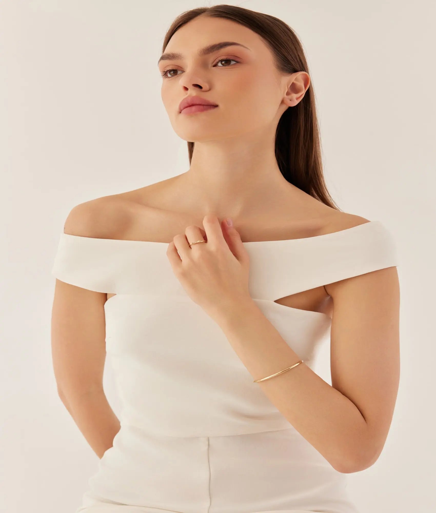 14 Ayar Altın Bombeli Kelepçe