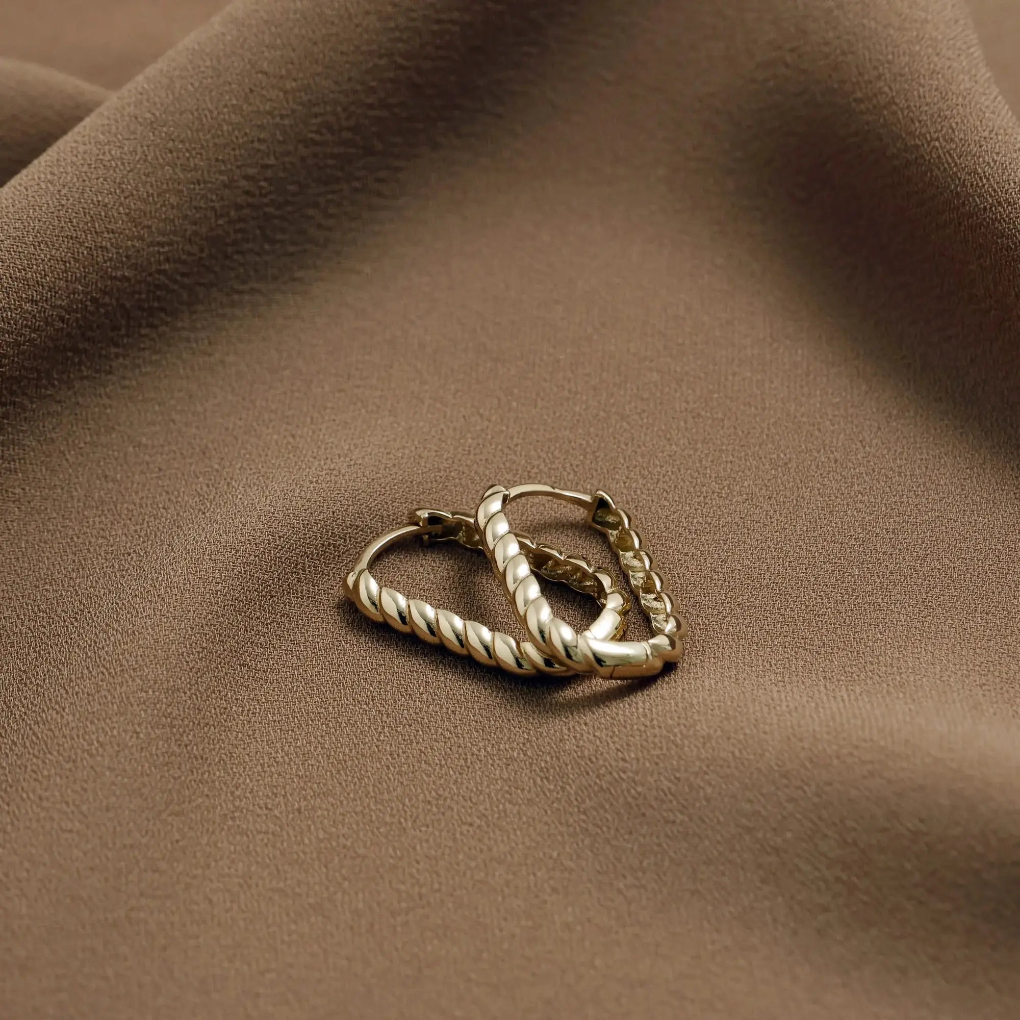 14 Ayar Altın Burgu Küpe