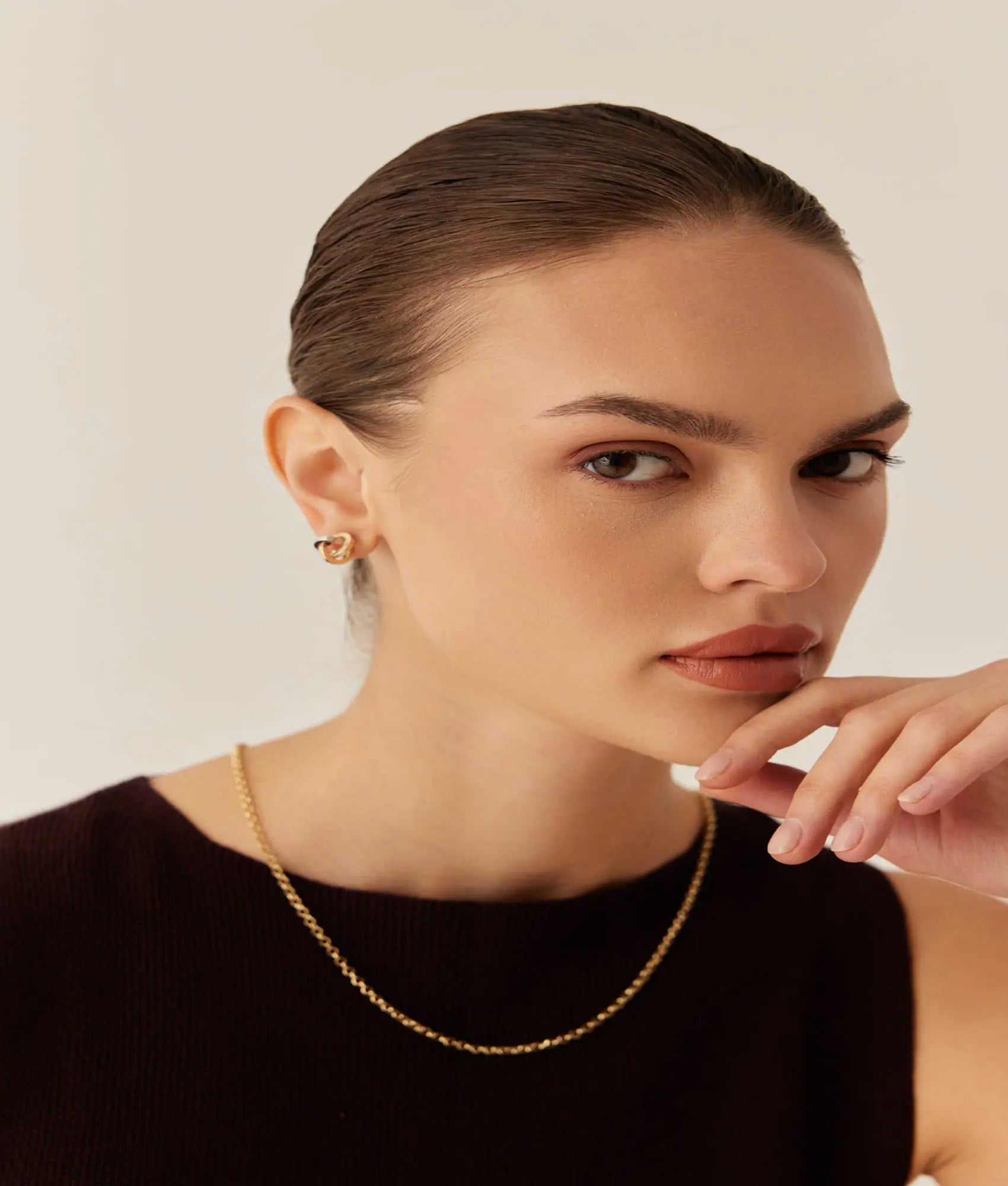 14 Ayar Altın Çift Renk Düğüm Küpe