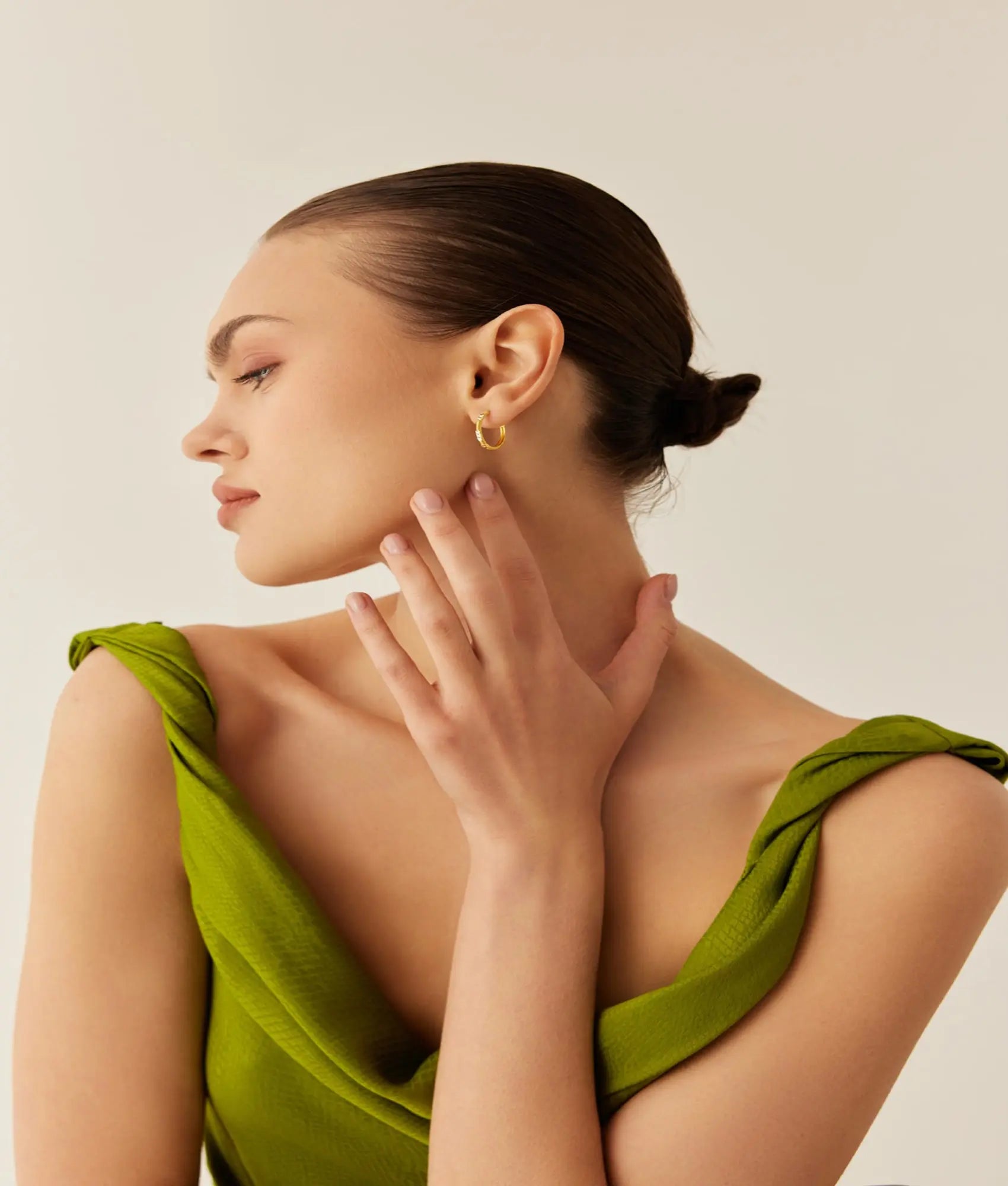 14 Ayar Altın Desenli Ajda Halka Küpe 1,9 cm