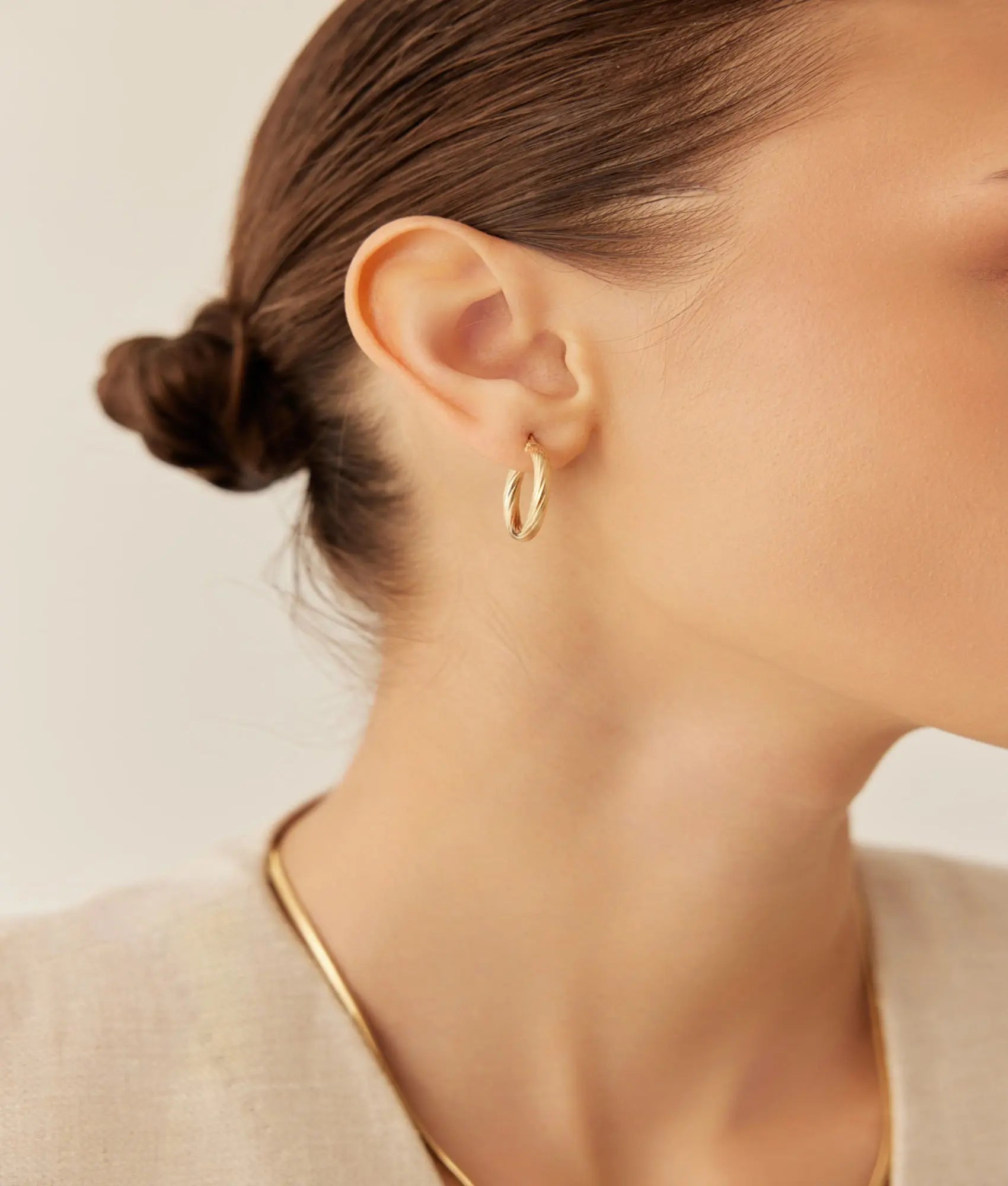 14 Ayar Altın Desenli Halka Küpe 2,1 cm