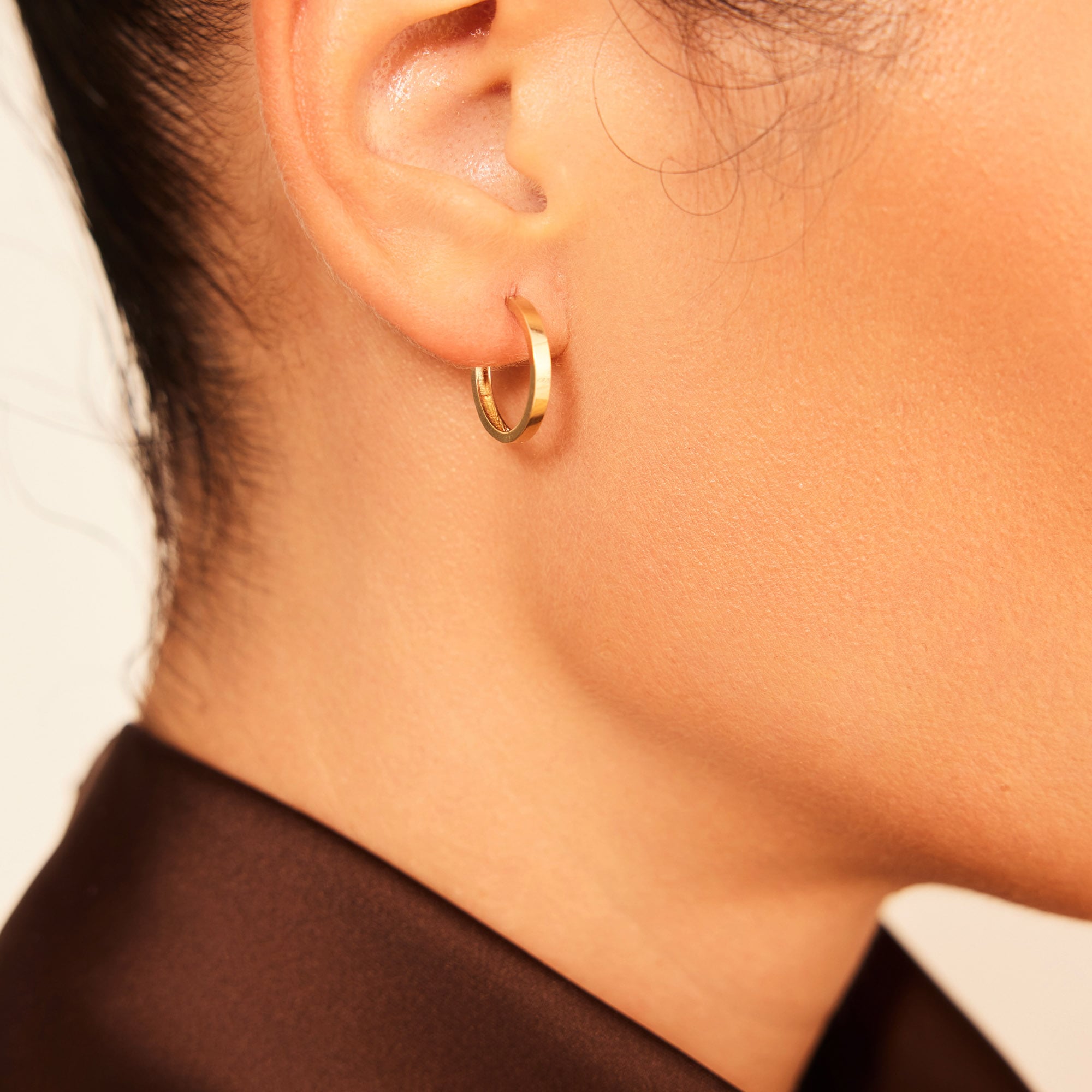 14 Ayar Altın Düz Halka Küpe Gizli Kilitli 1,7 Cm