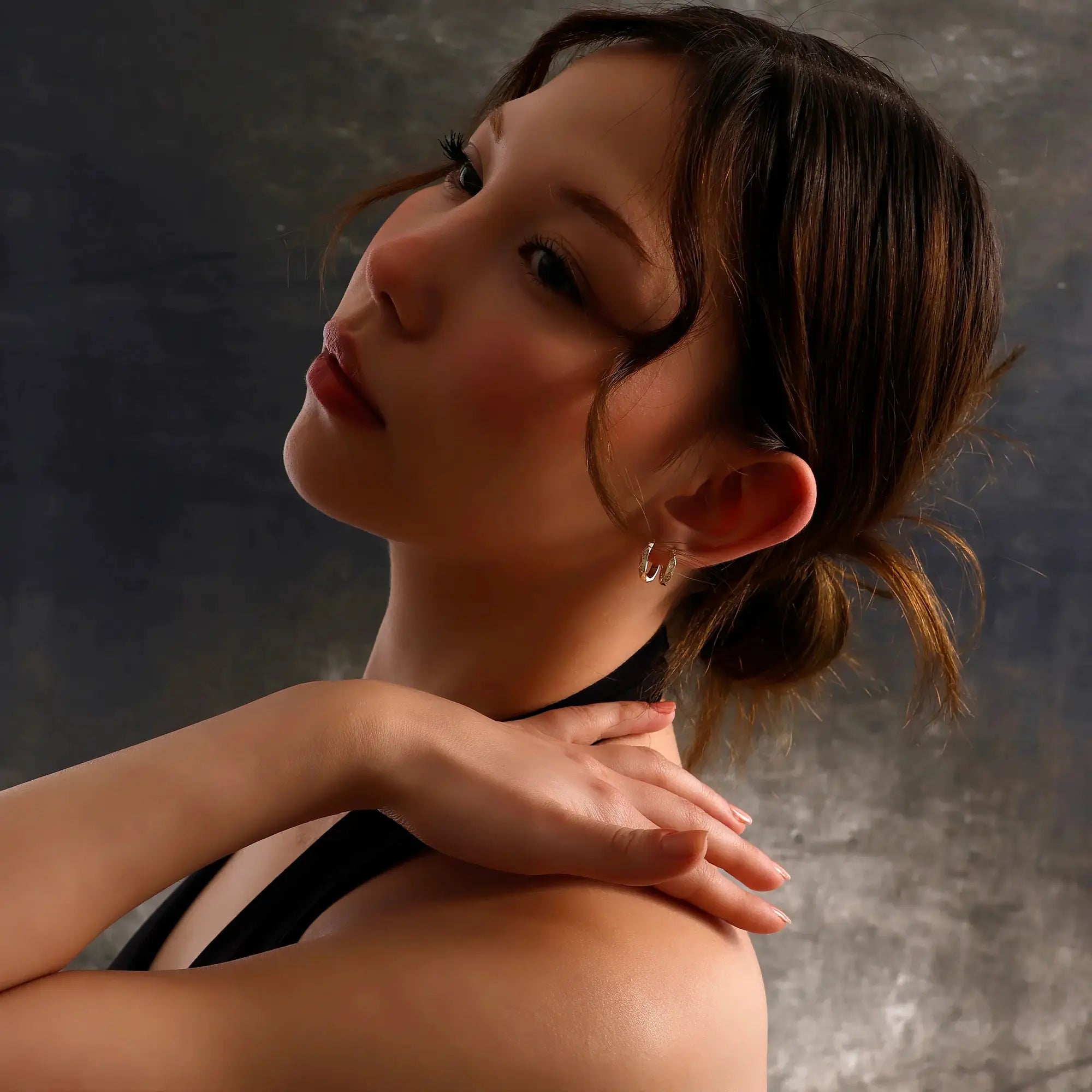 14 Ayar Altın Gen Taşlı Küpe - m