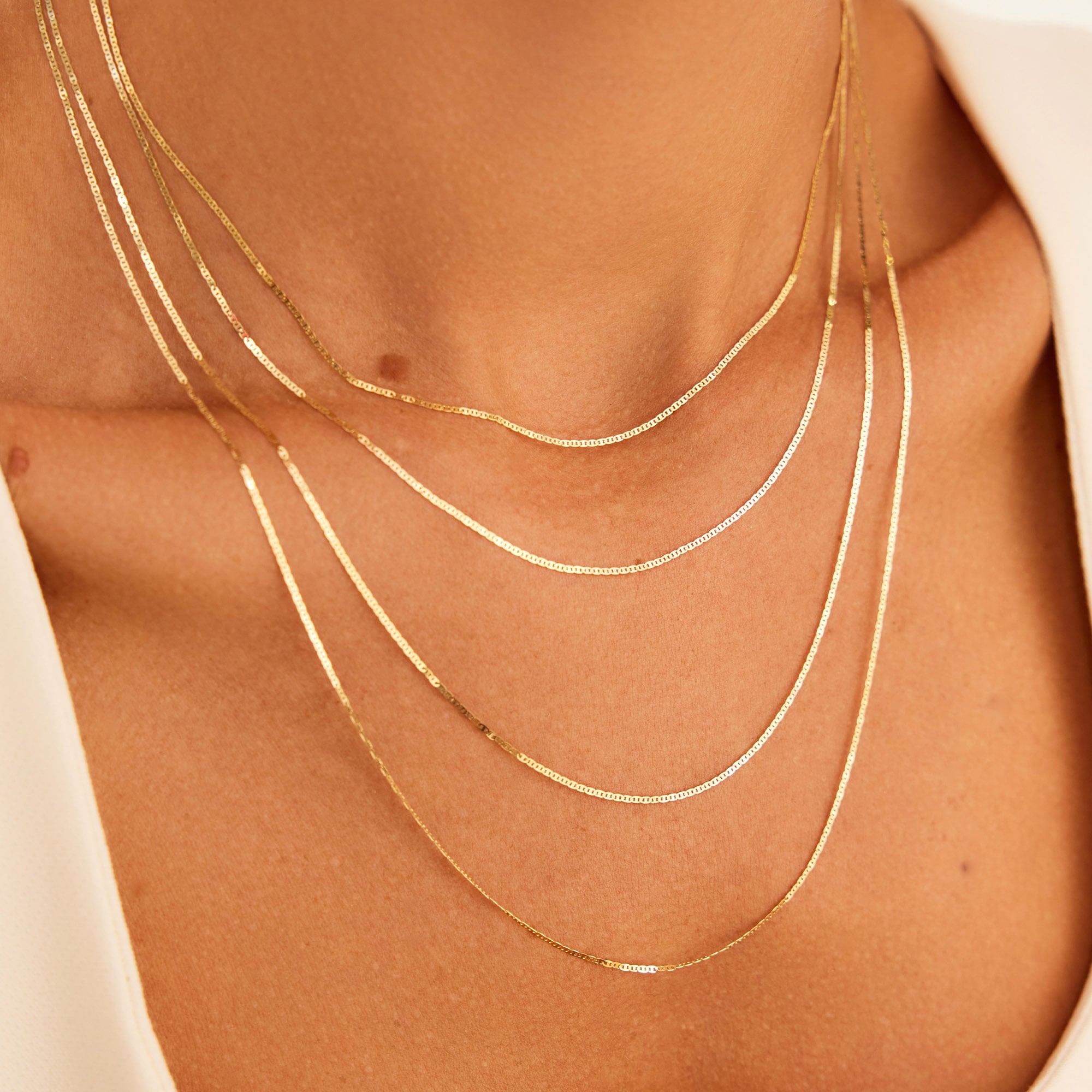 14 Ayar Altın İnce Parlak Zincir