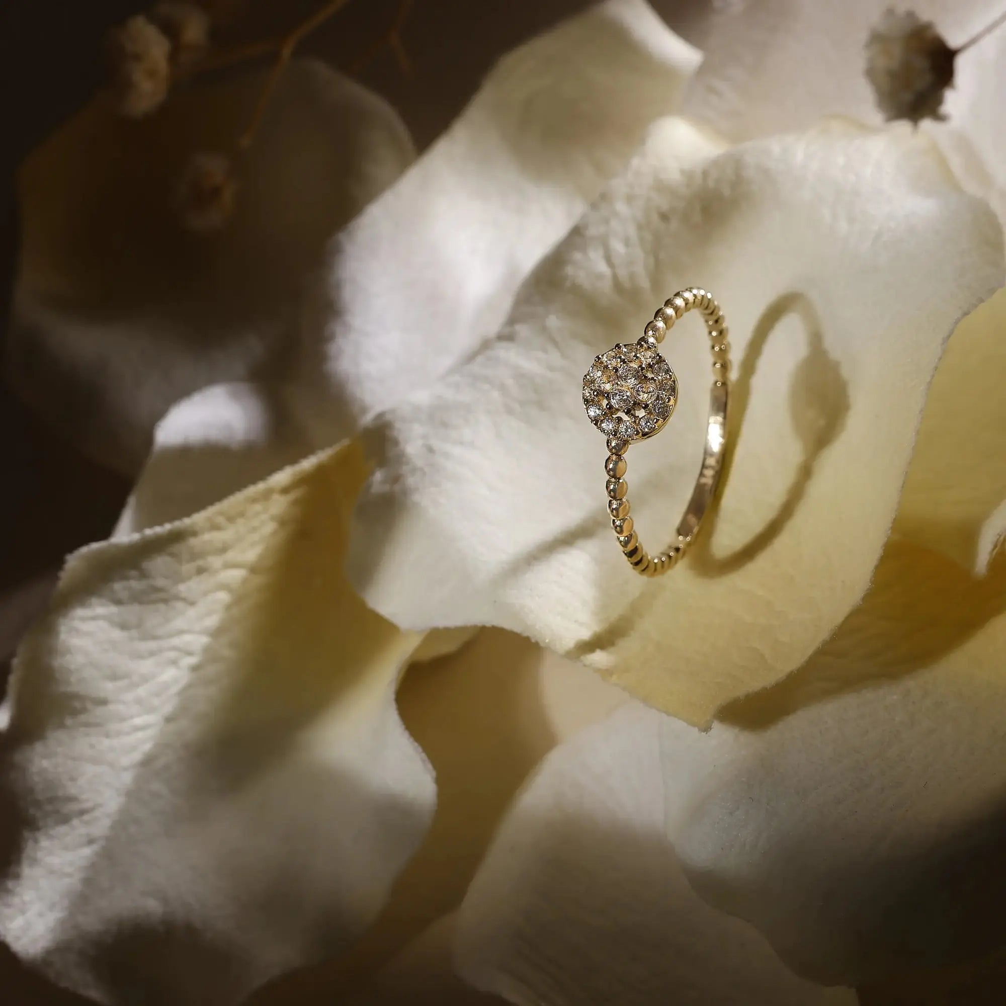 14 Ayar Altın Işıltılı Küre Mini Yüzük