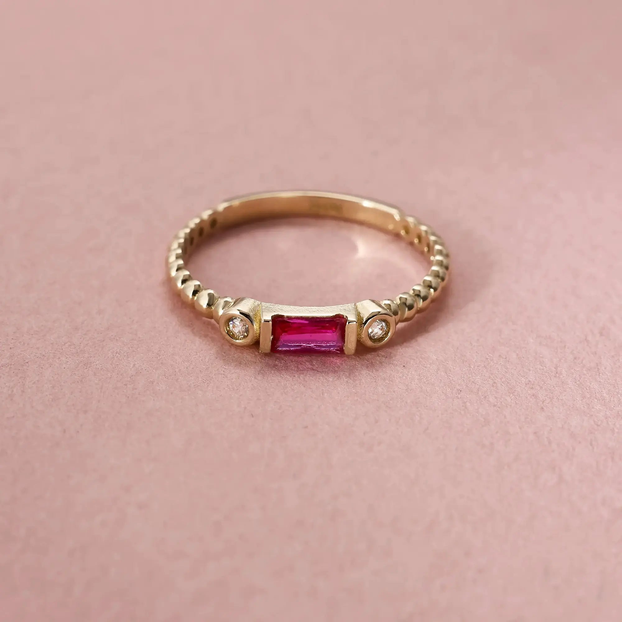 14 Ayar Altın Kırmızı Taşlı Mini Yüzük