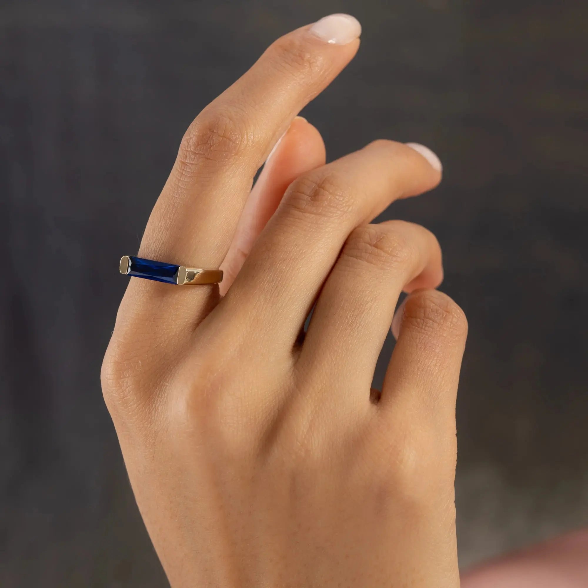 14 Ayar Altın Lacivert Taşlı Yüzük