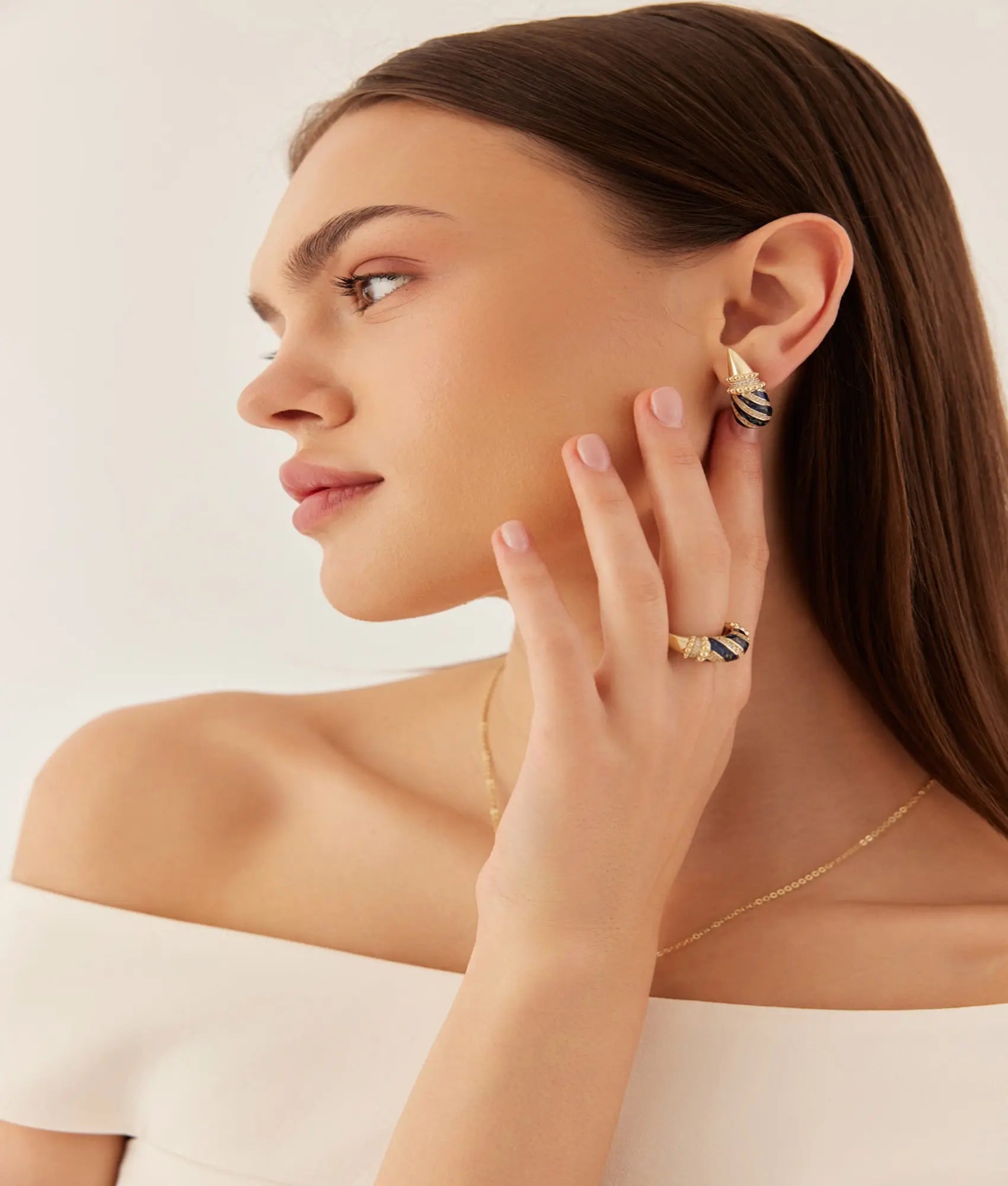 14 Ayar Altın Okyanusya Küpe