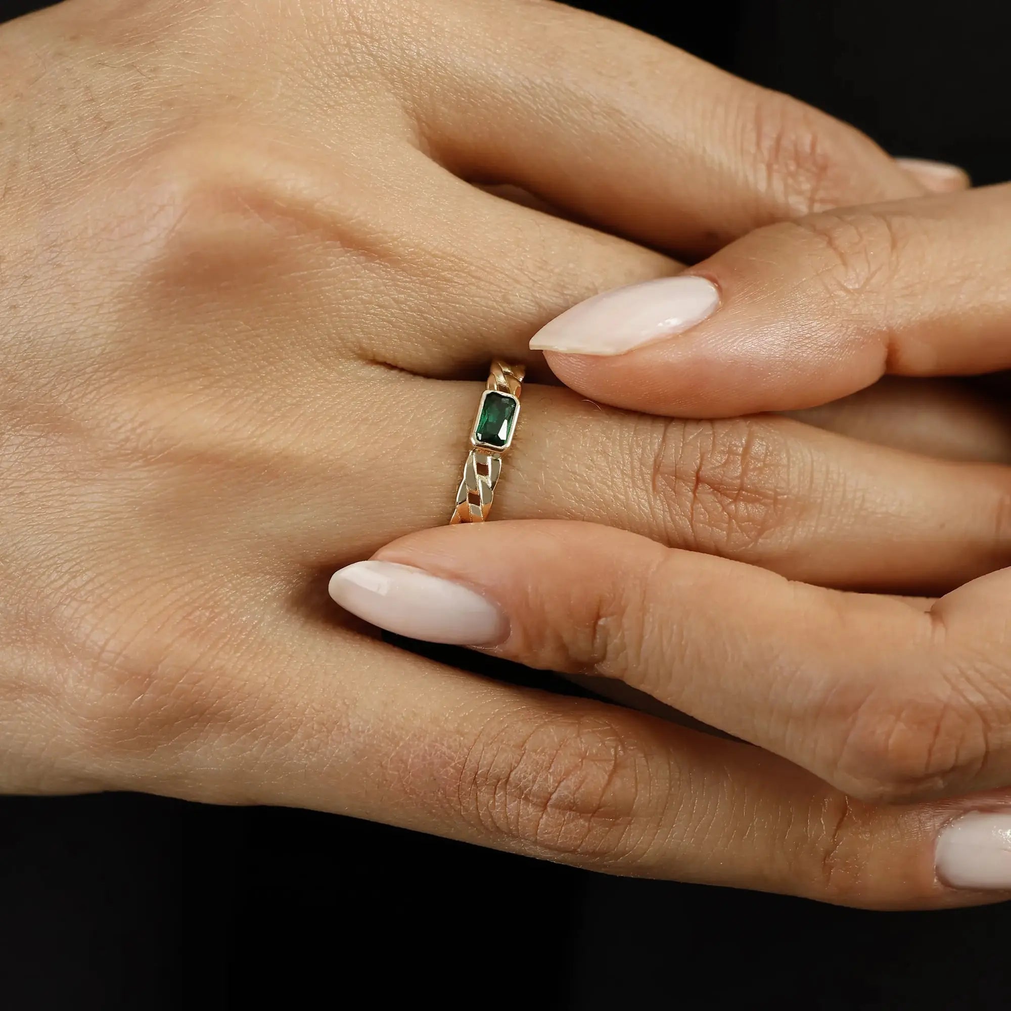 14 Ayar Altın Örgü Bağlantılı Mini Yüzük