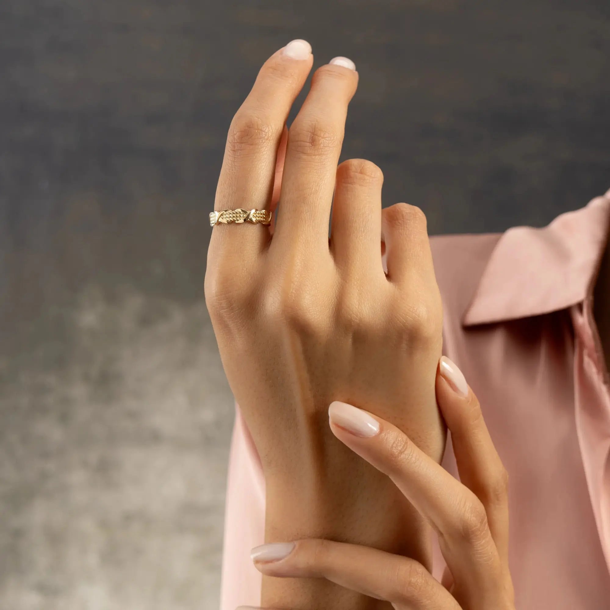 14 Ayar Altın Örgü Figürlü Yüzük