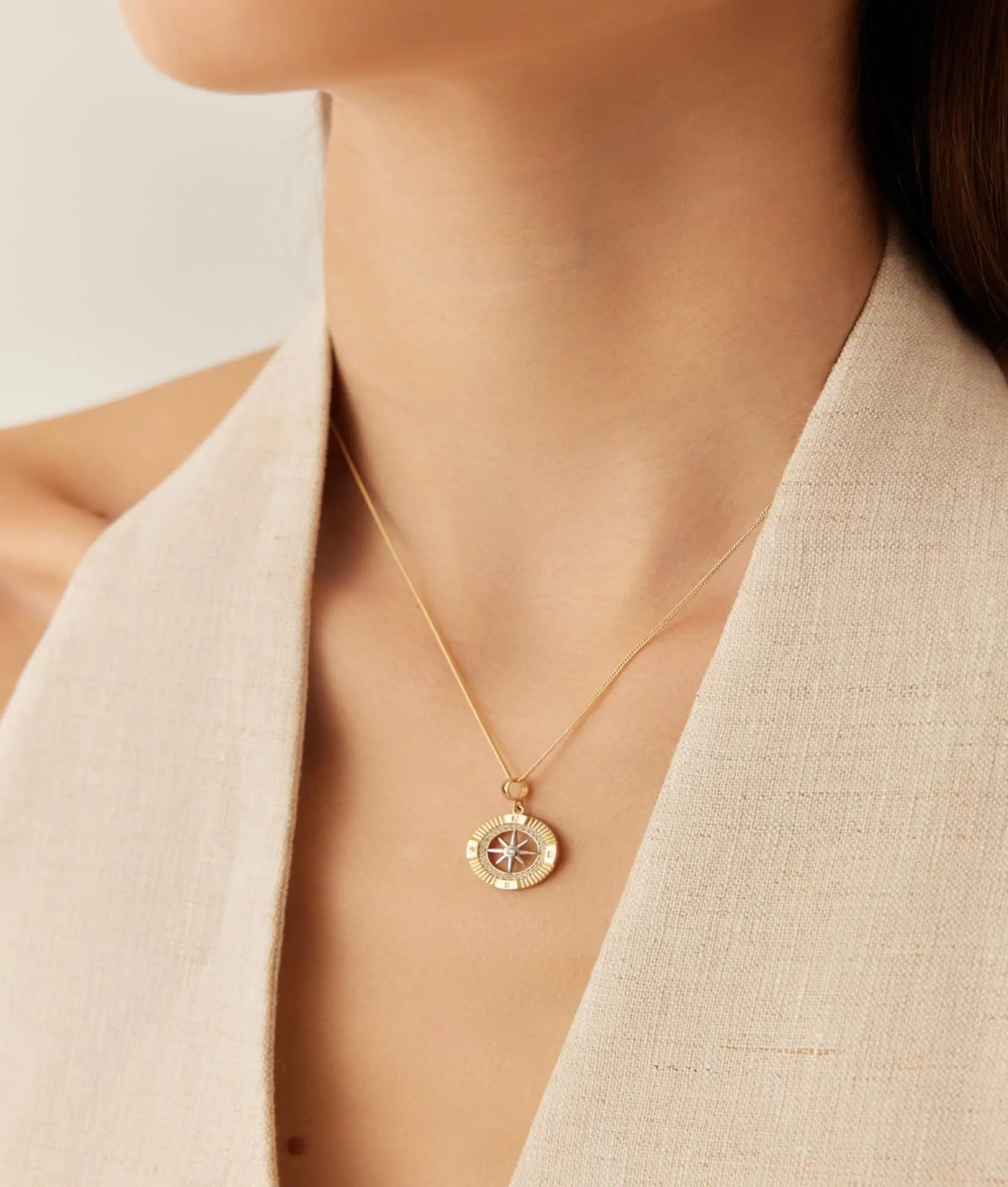 14 Ayar Altın Pusula Kolye