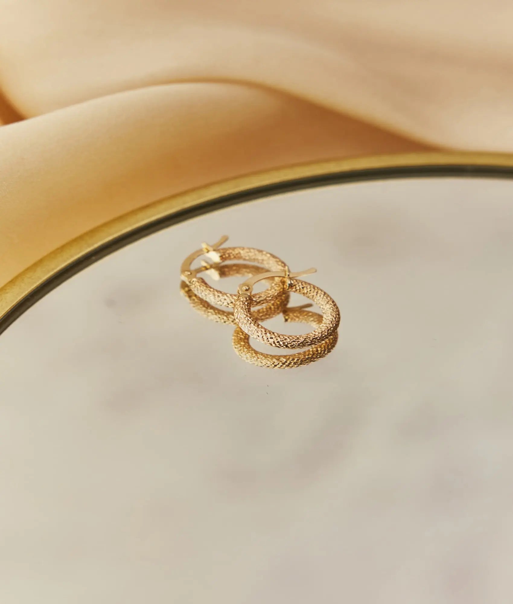 14 Ayar Altın Simli Halka Küpe