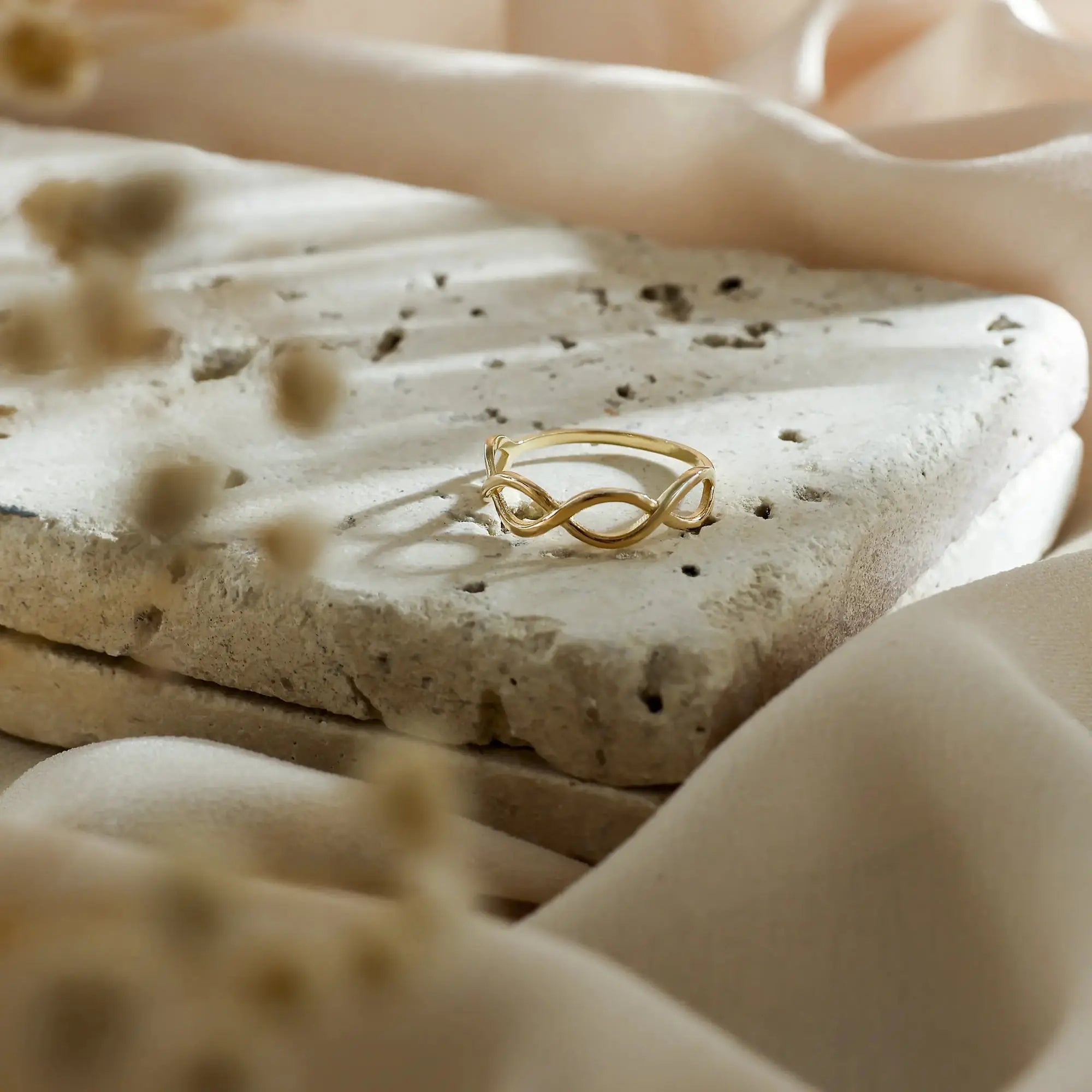 14 Ayar Altın Sonsuzluk Mini Yüzük