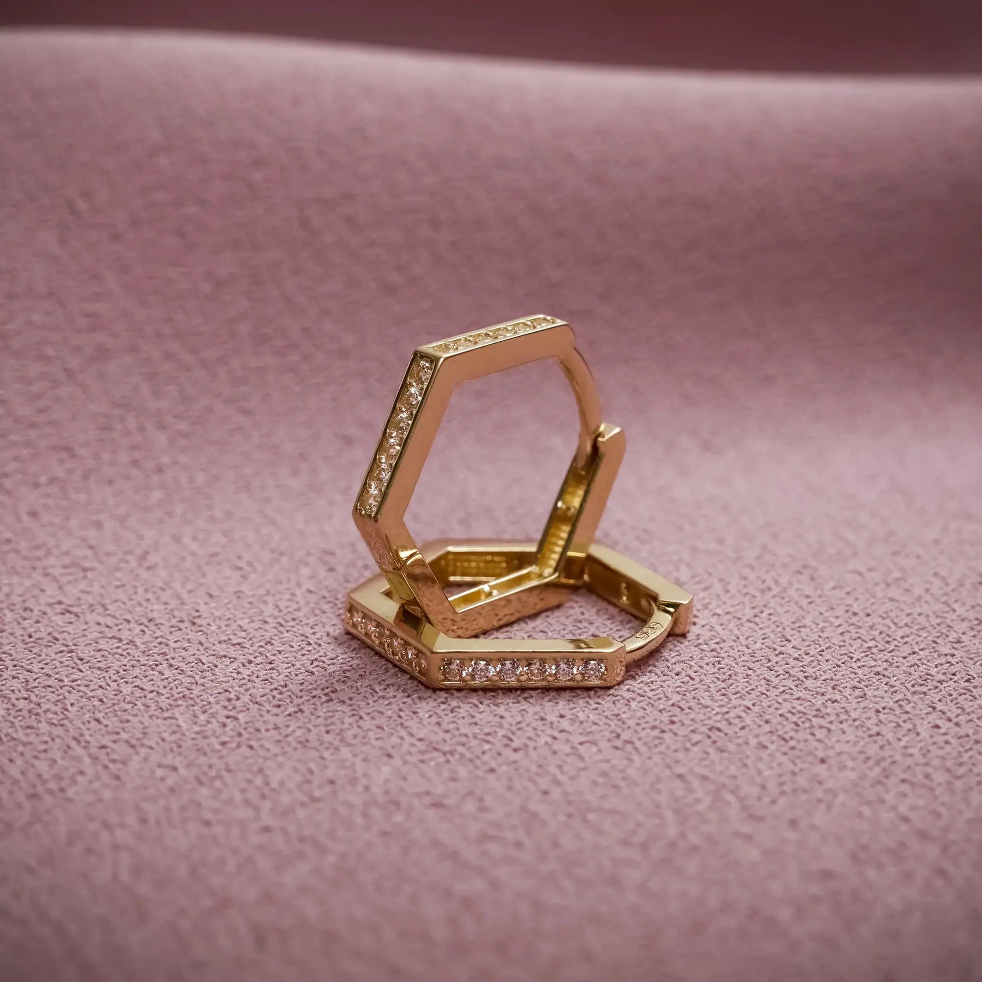 14 Ayar Altın Taşlı Altıgen Küpe - M