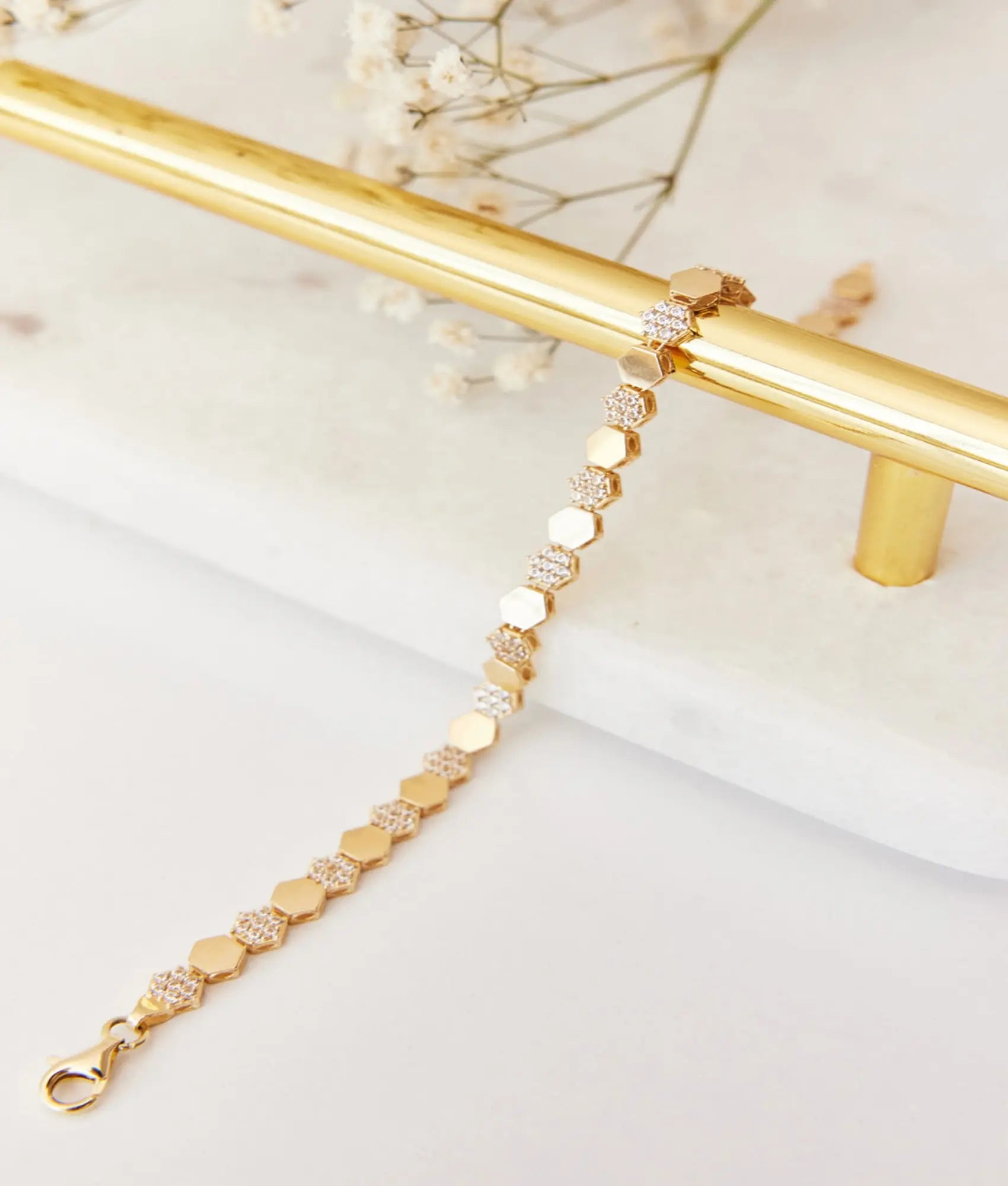 14 Ayar Altın Taşlı Altıgen Sarmalı Bileklik