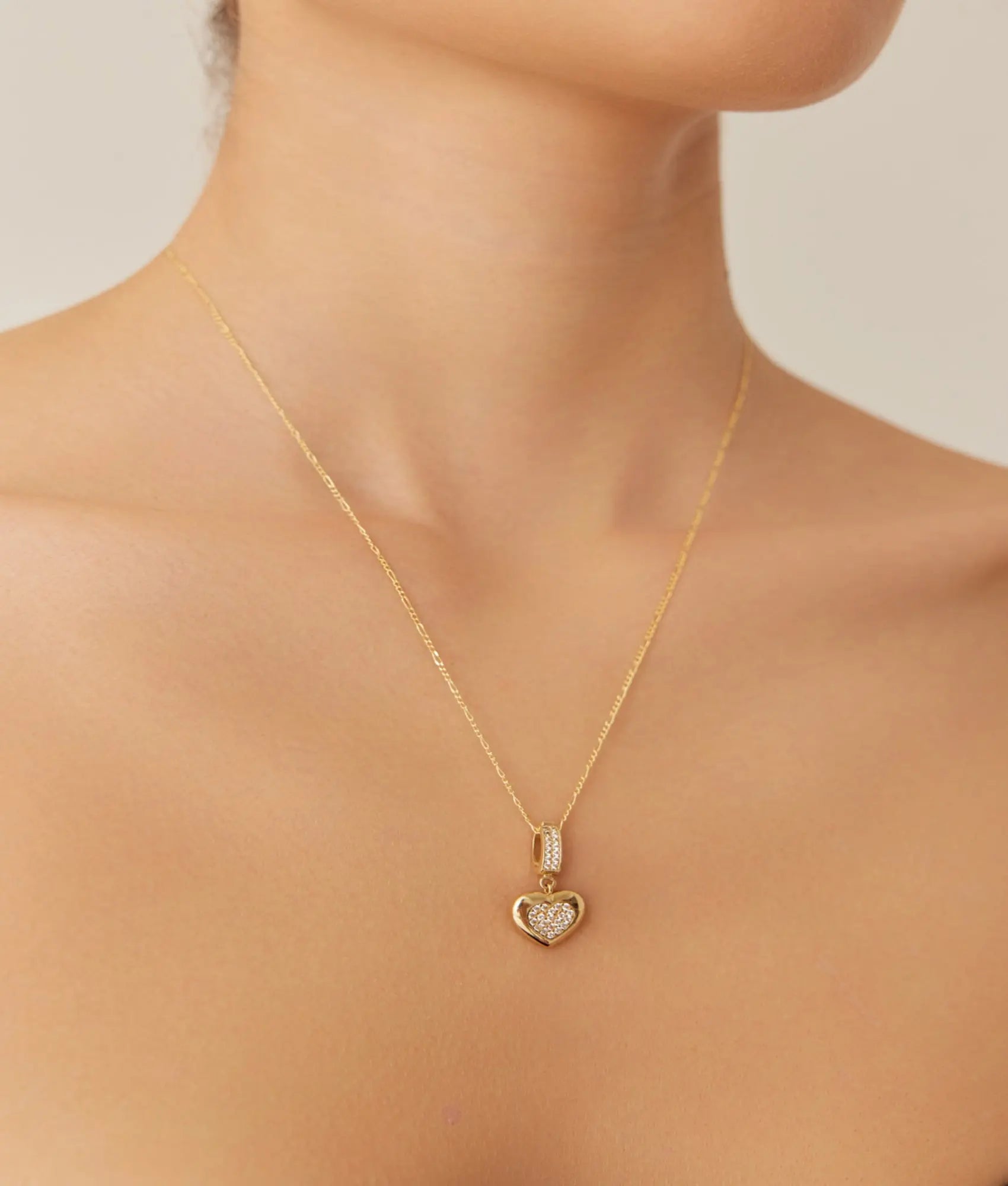 14 Ayar Altın Taşlı Bombeli Kalpli Kolye