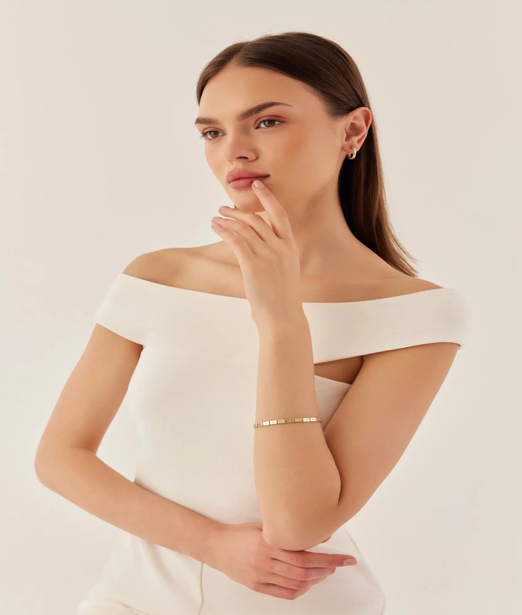 14 Ayar Altın Taşlı Dikdörtgen Sıralı Bileklik