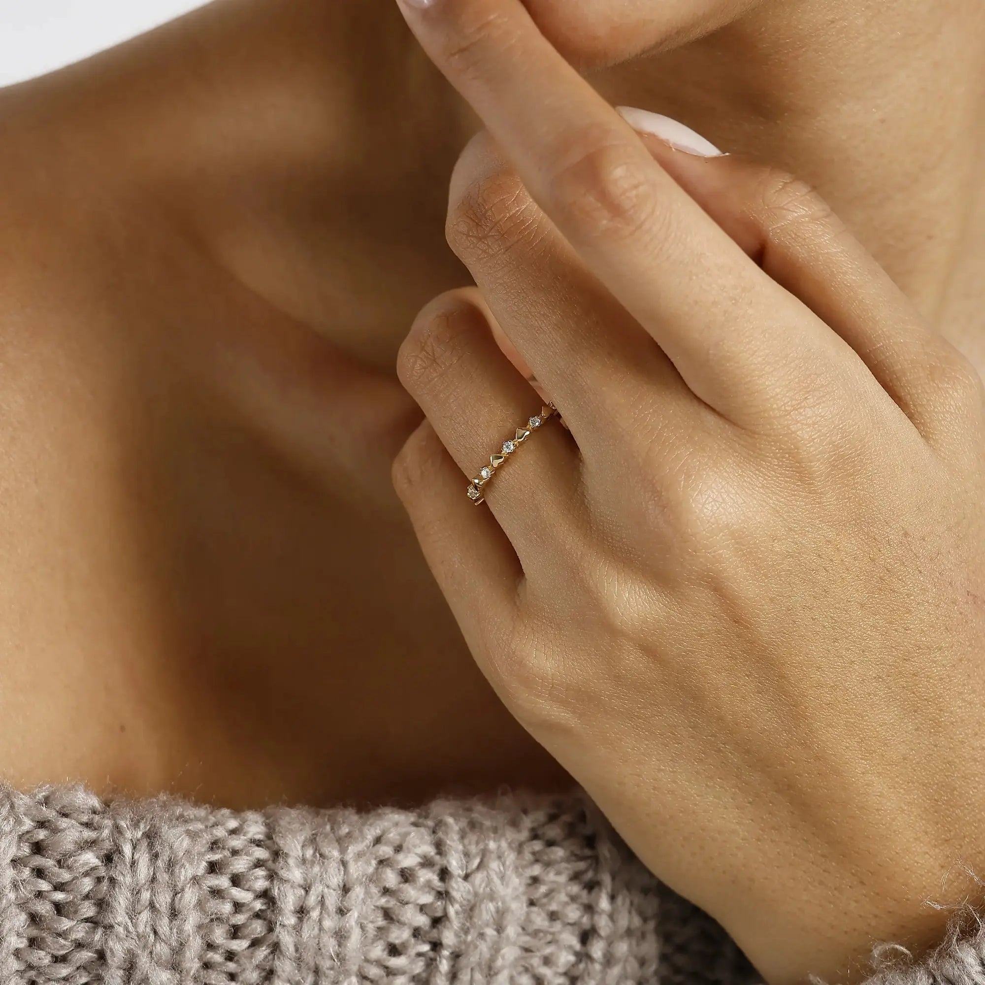 14 Ayar Altın Taşlı Kalp Figürlü Yüzük