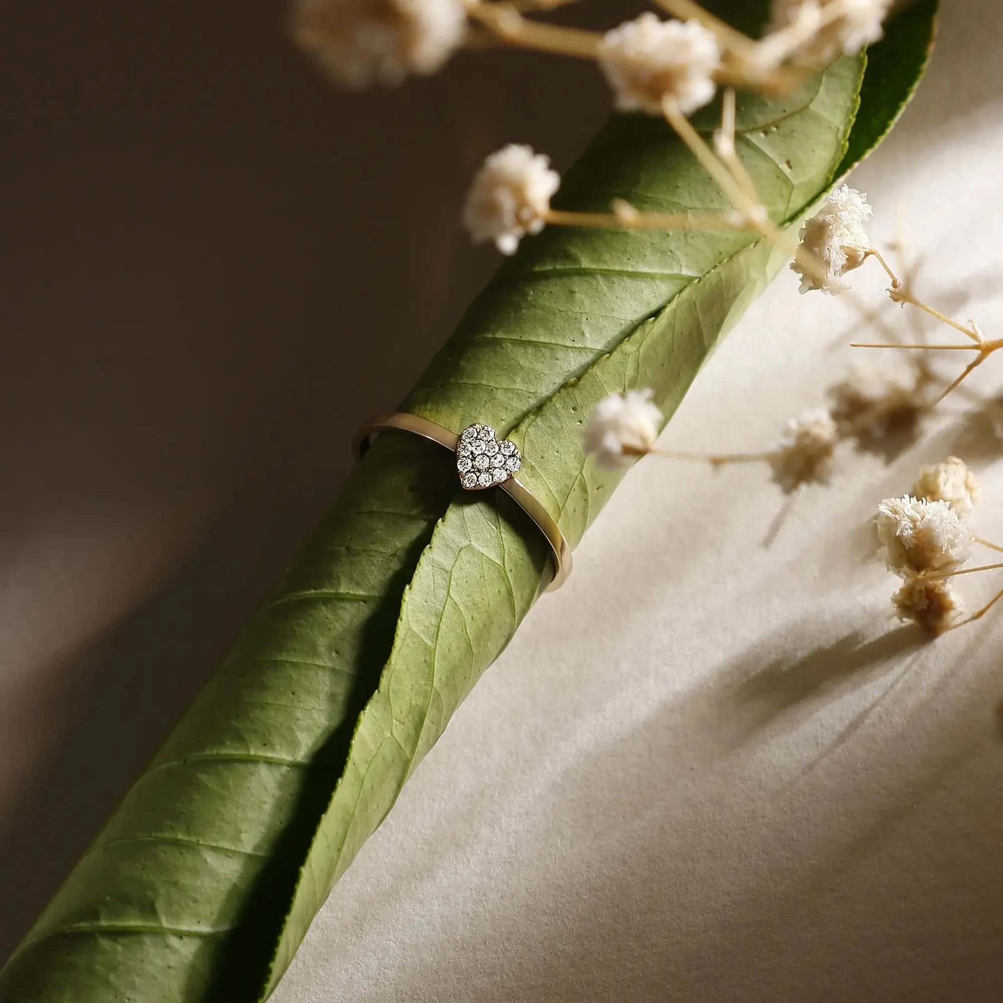 14 Ayar Altın Taşlı Kalp Mini Yüzük