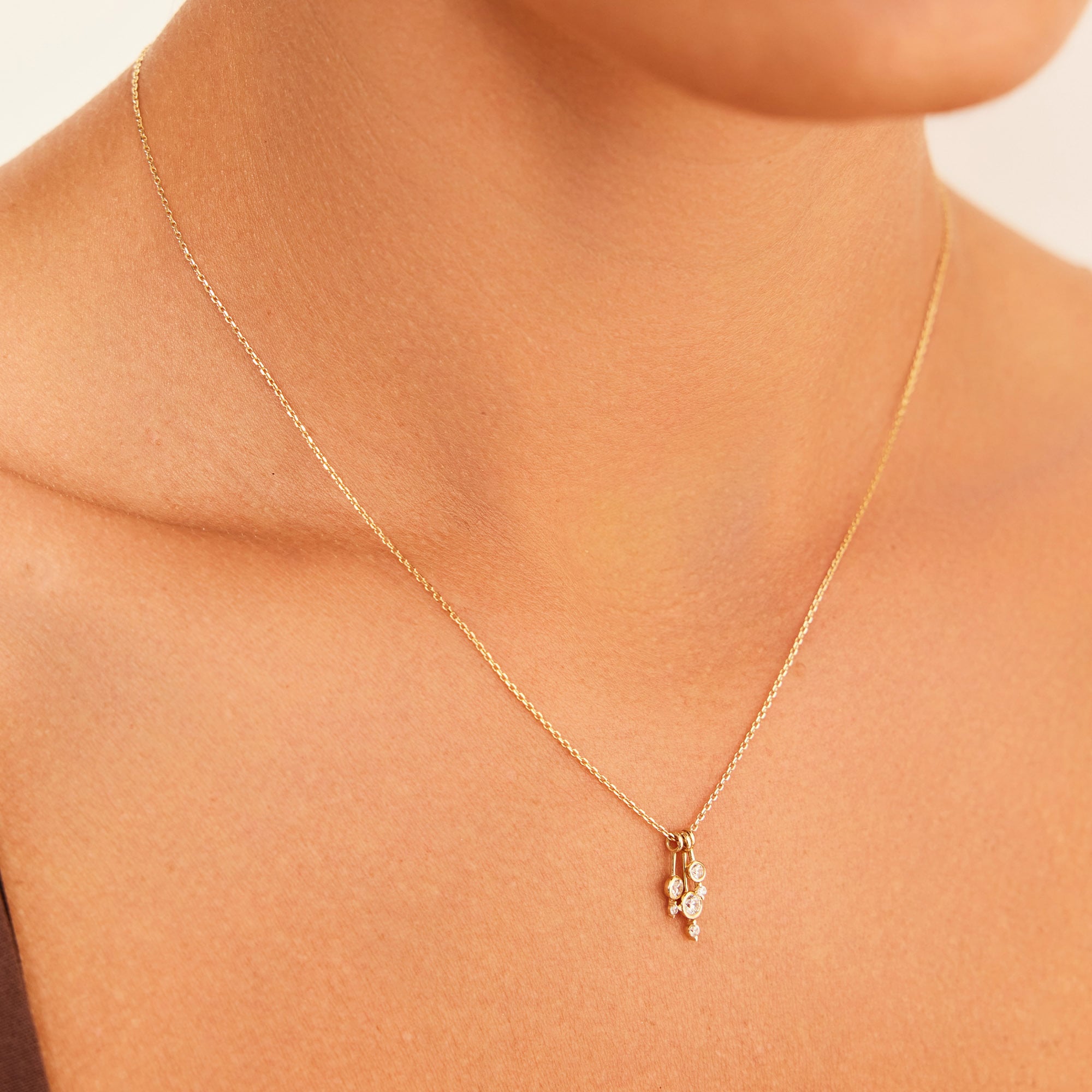 14 Ayar Altın Taşlı Top Kolye