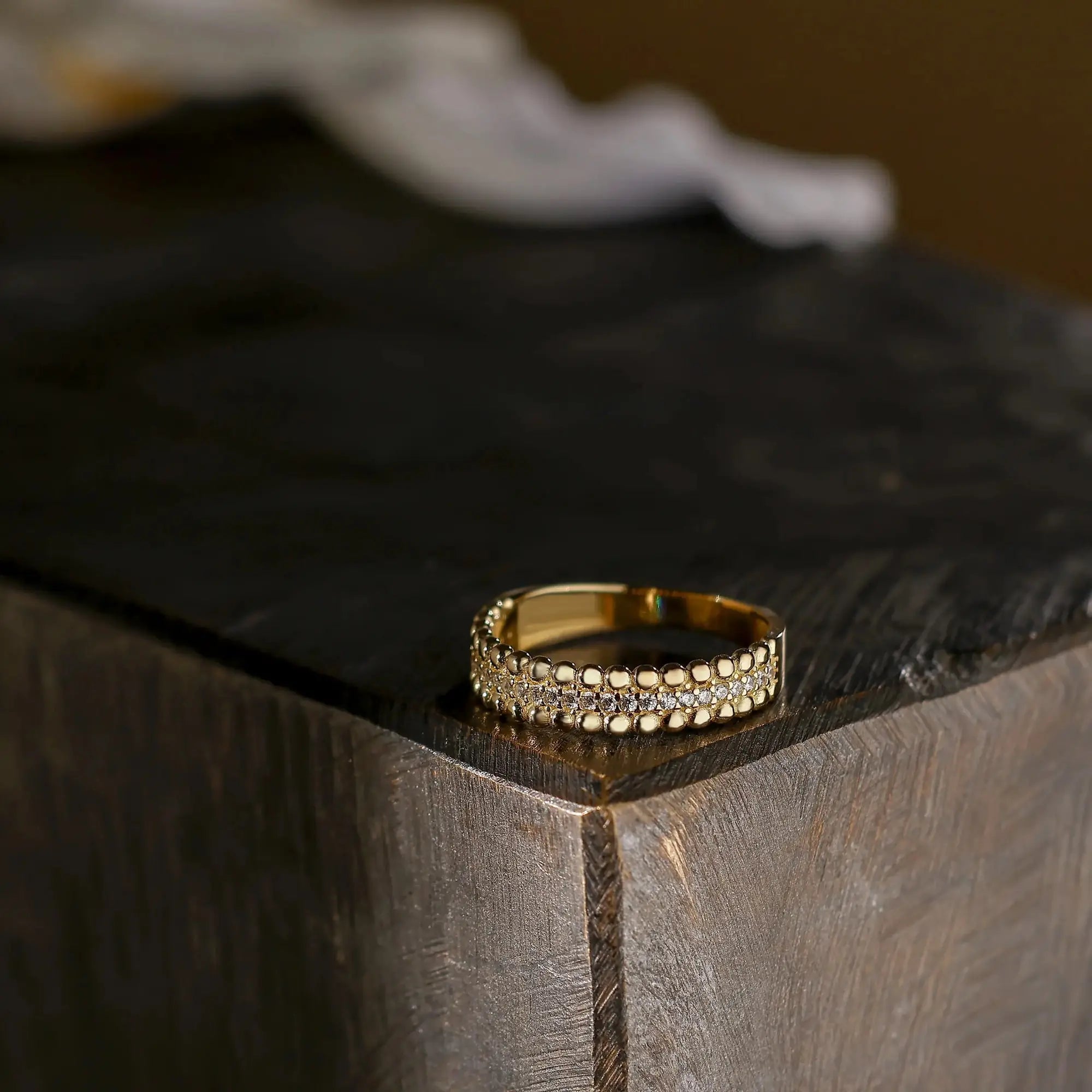 14 Ayar Altın Taşlı Yüzük