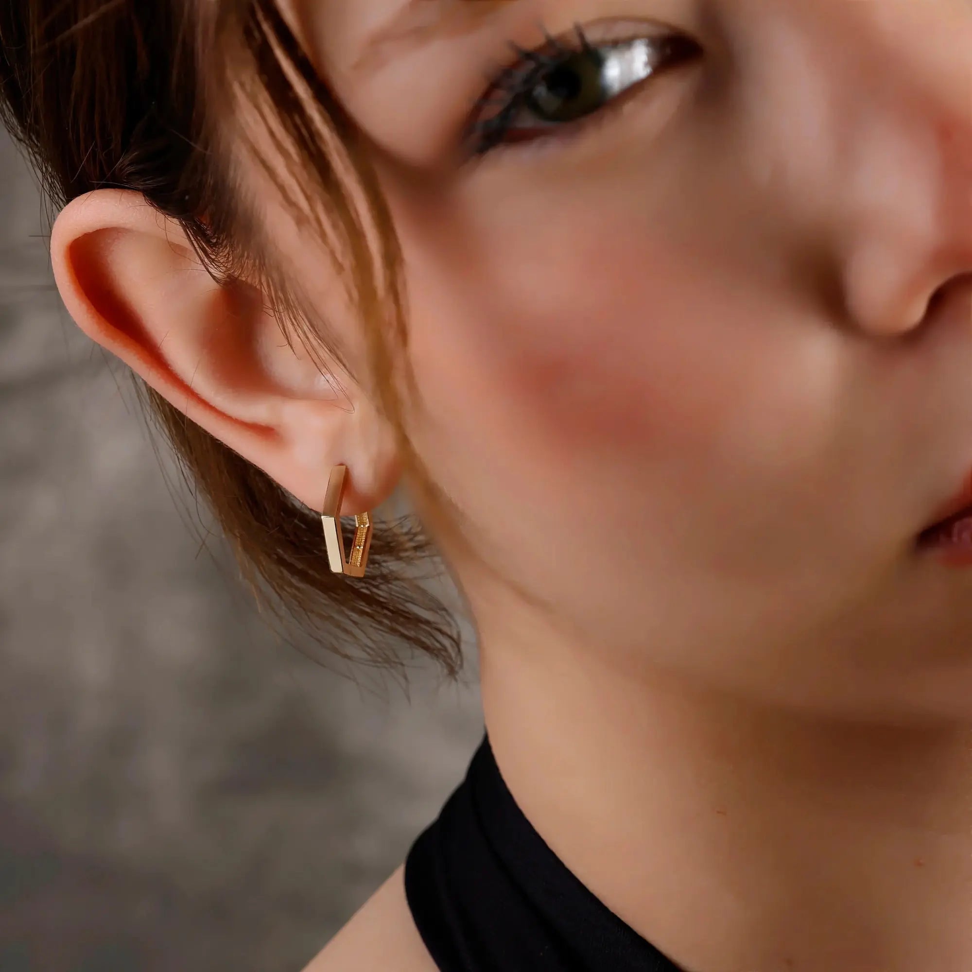 14 Ayar Altın Taşsız Altıgen Küpe