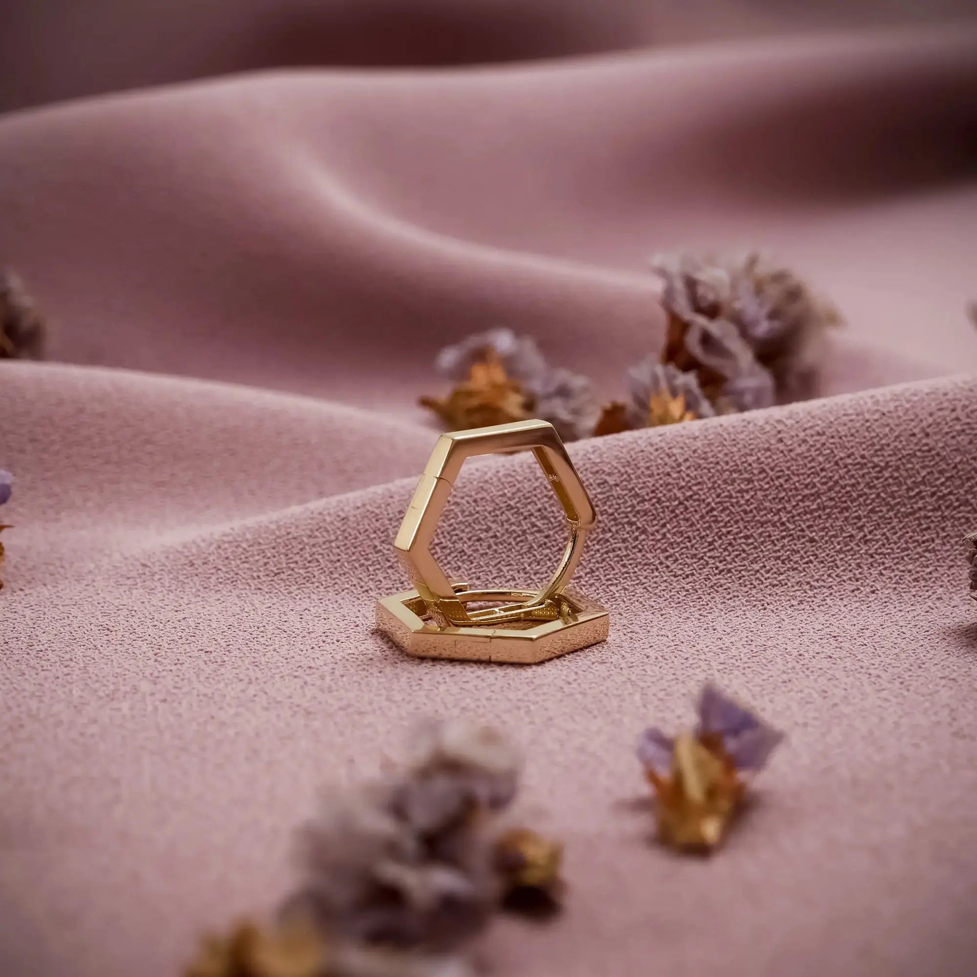 14 Ayar Altın Taşsız Altıgen Küpe