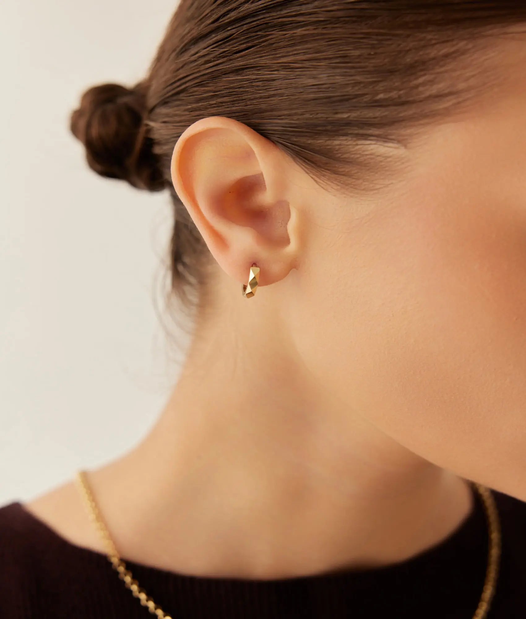 14 Ayar Altın Taşsız Baklava Dilim Halka Küpe 1,4 cm