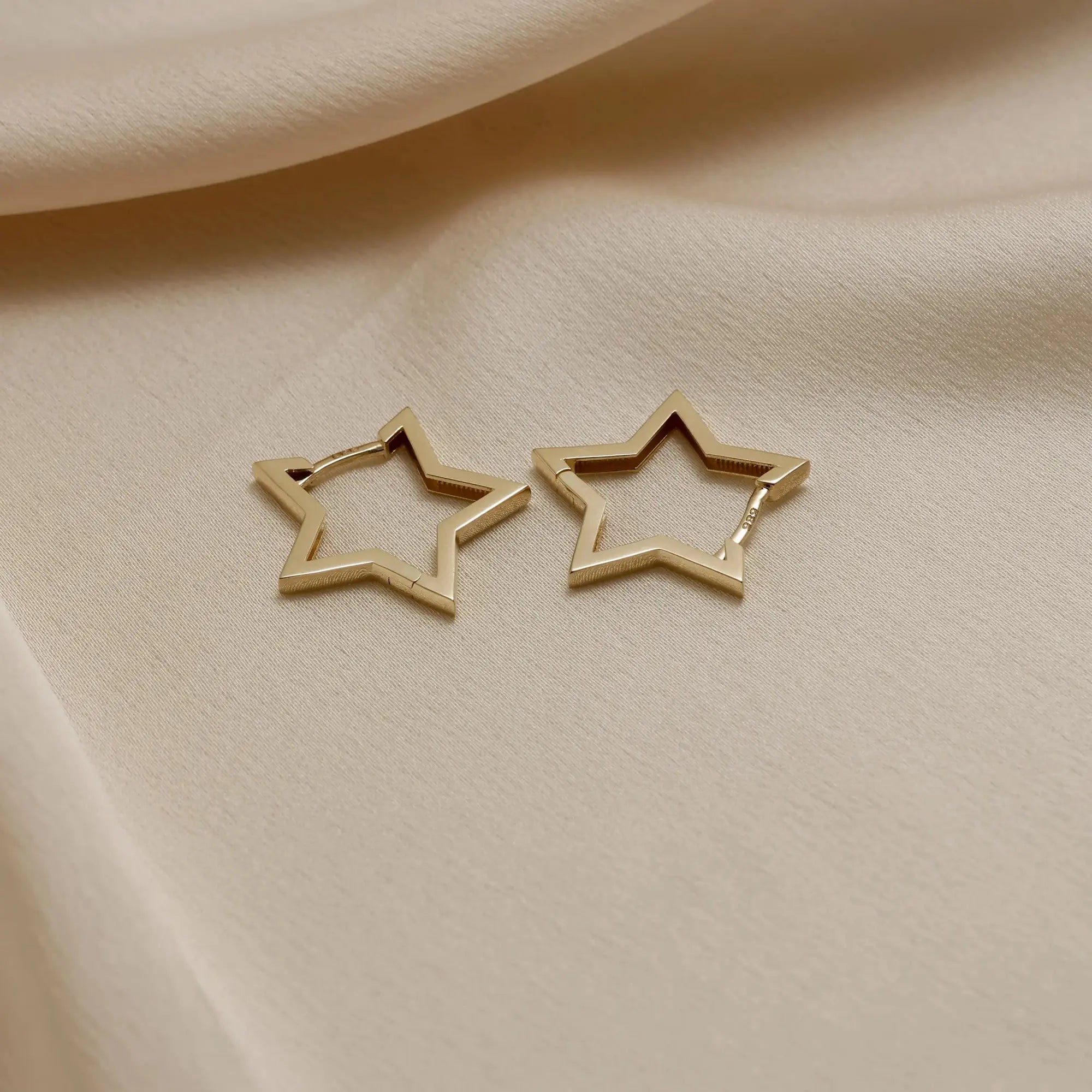 14 Ayar Altın Taşsız Yıldız Küpe - S