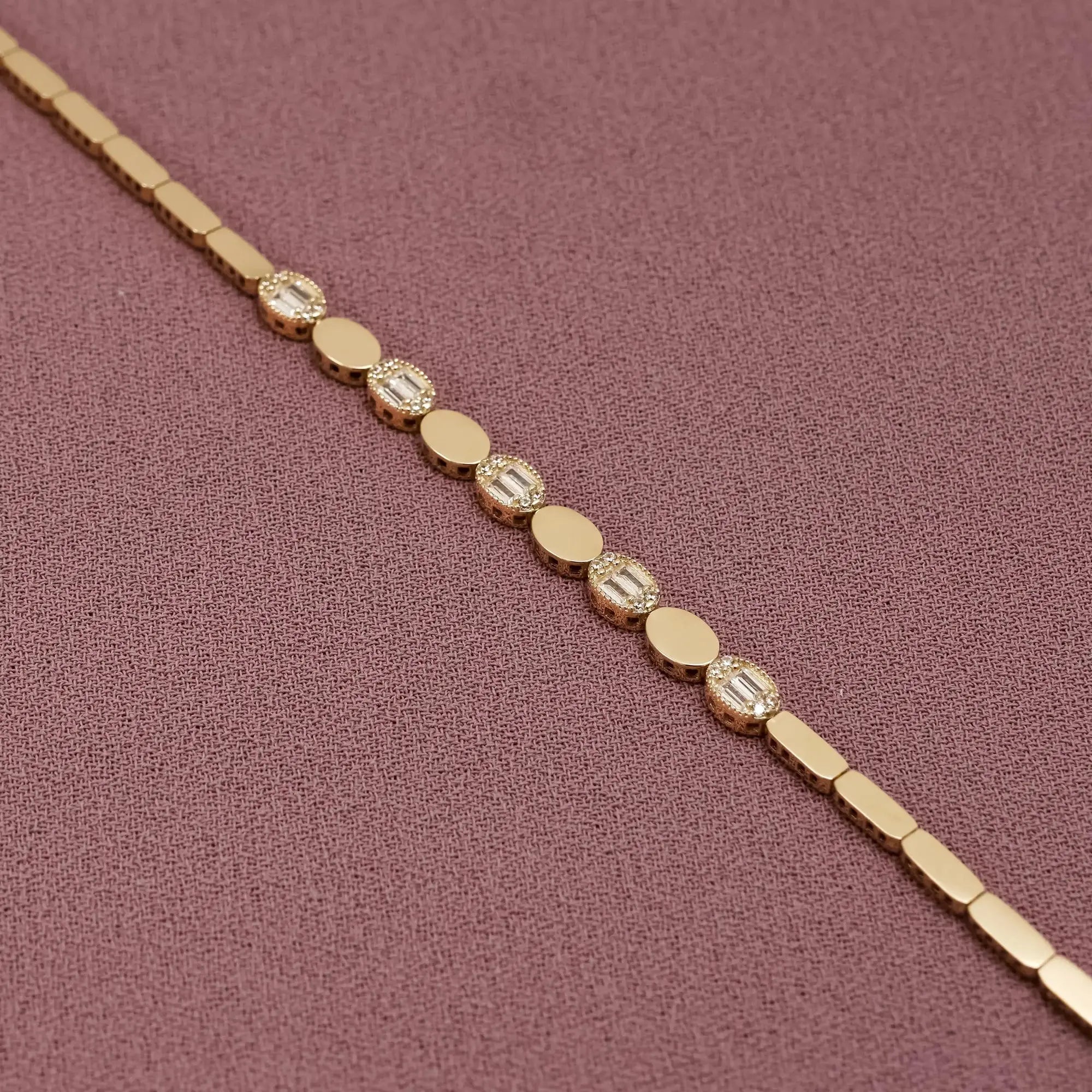 14 Ayar Altın Trend Bileklik