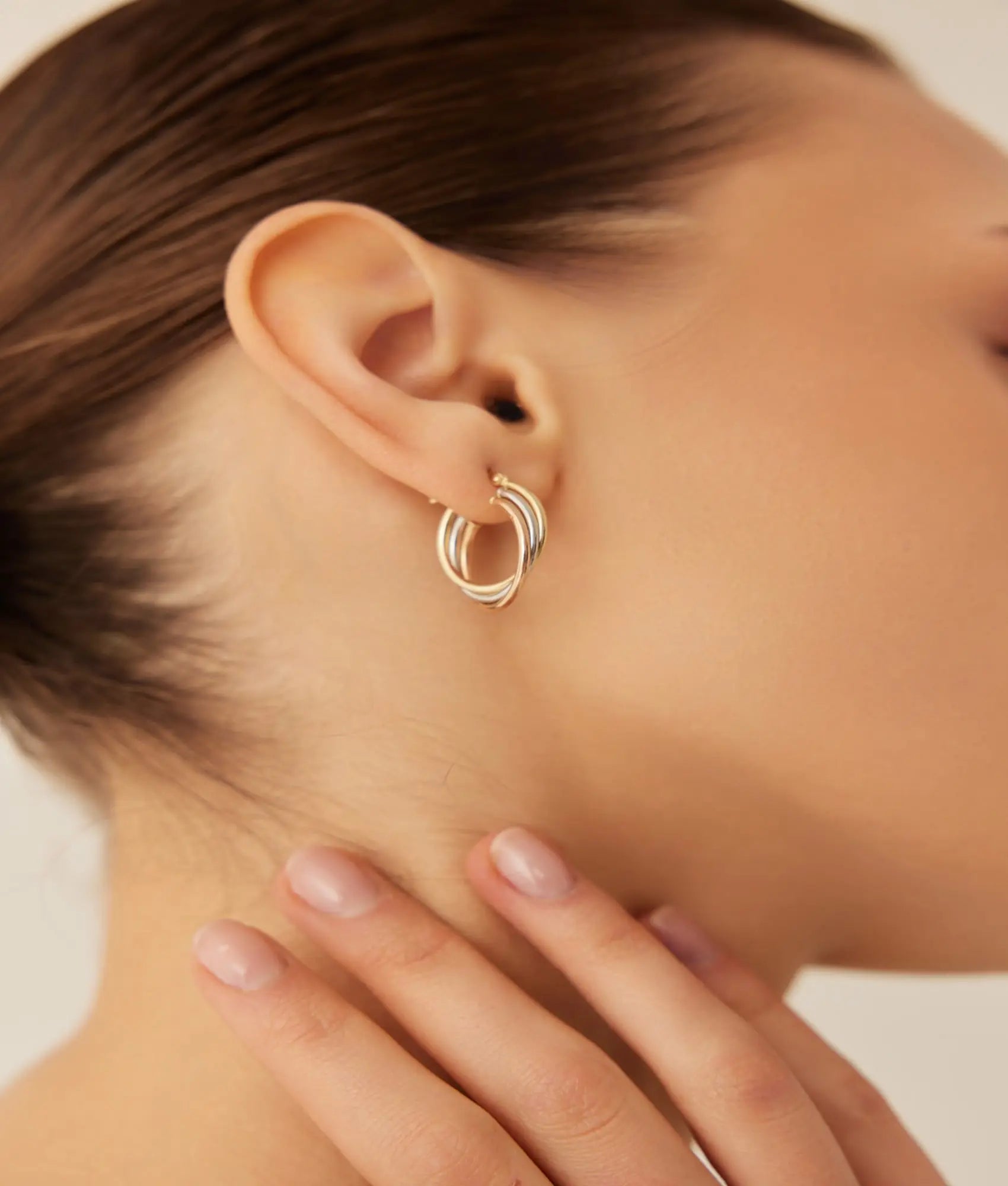 14 Ayar Altın Üç Renk Sarmal Halkalı Küpe