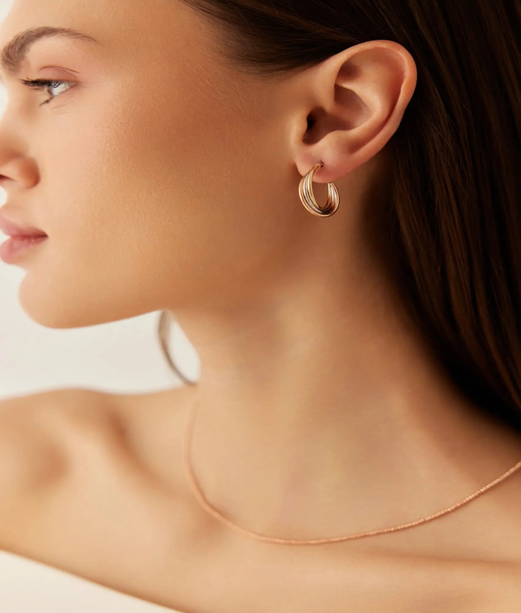 14 Ayar Altın Üç Renk Sarmal Halkalı Küpe