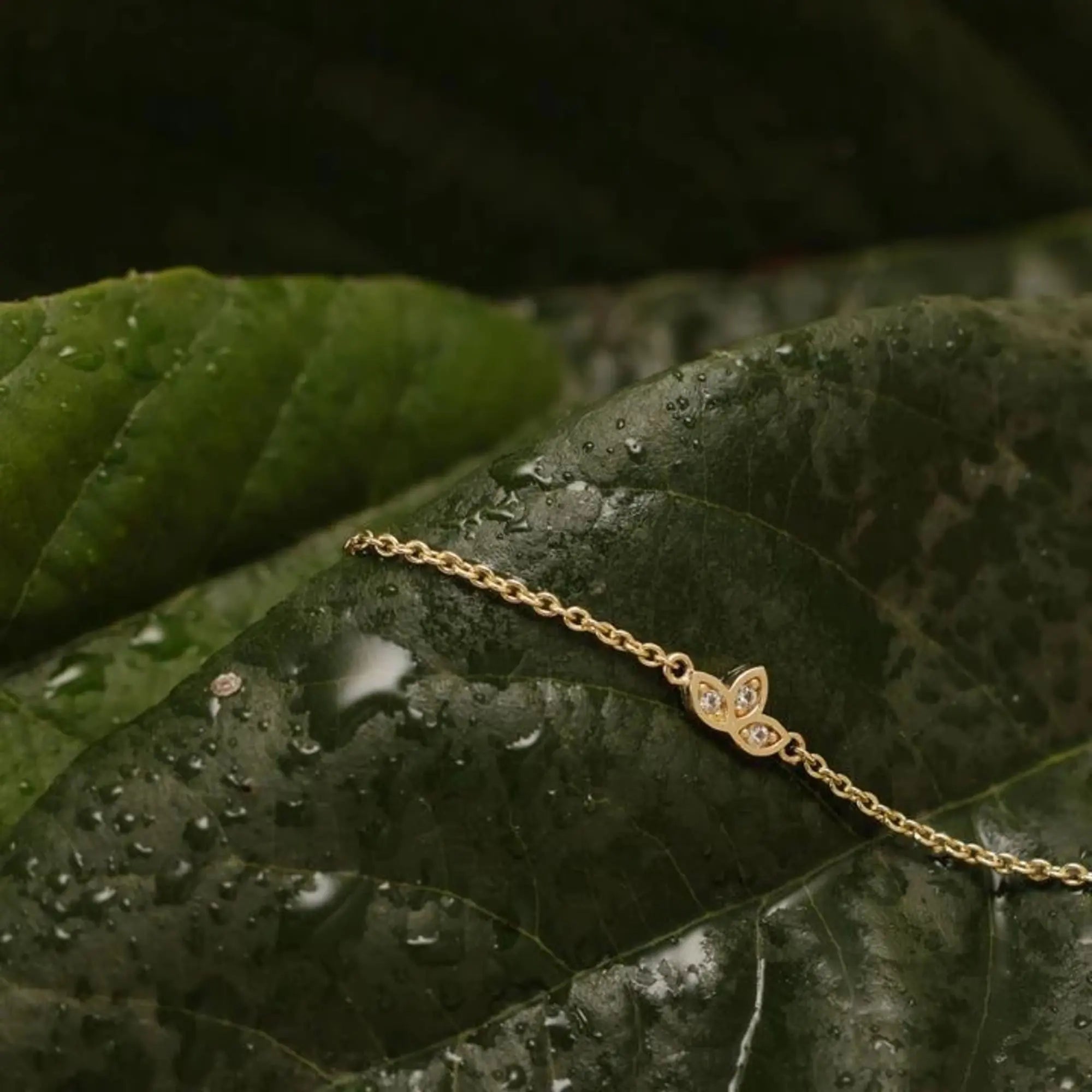 14 Ayar Altın Yaprak Figür Bileklik