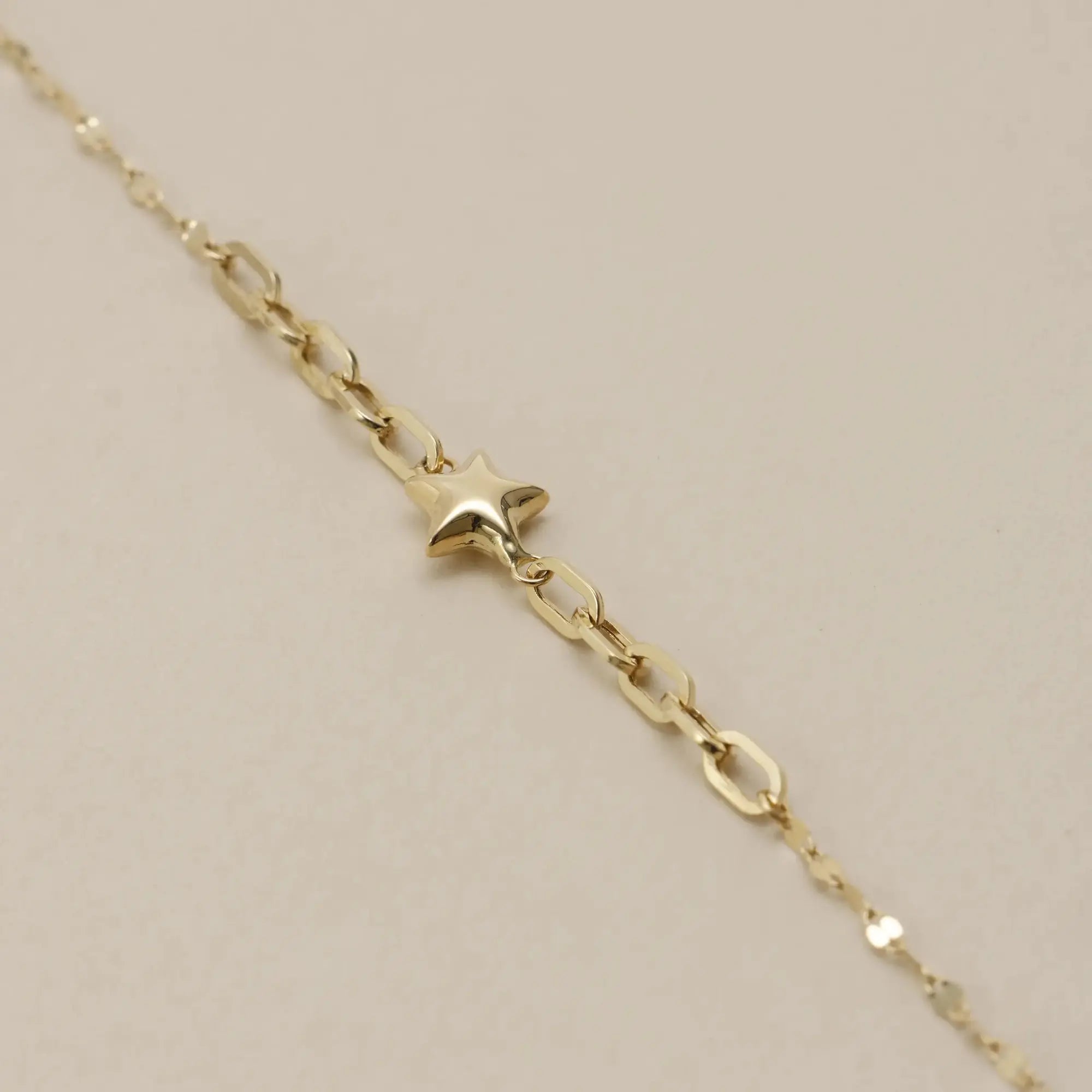 14 Ayar Altın Yıldız Figür Bileklik