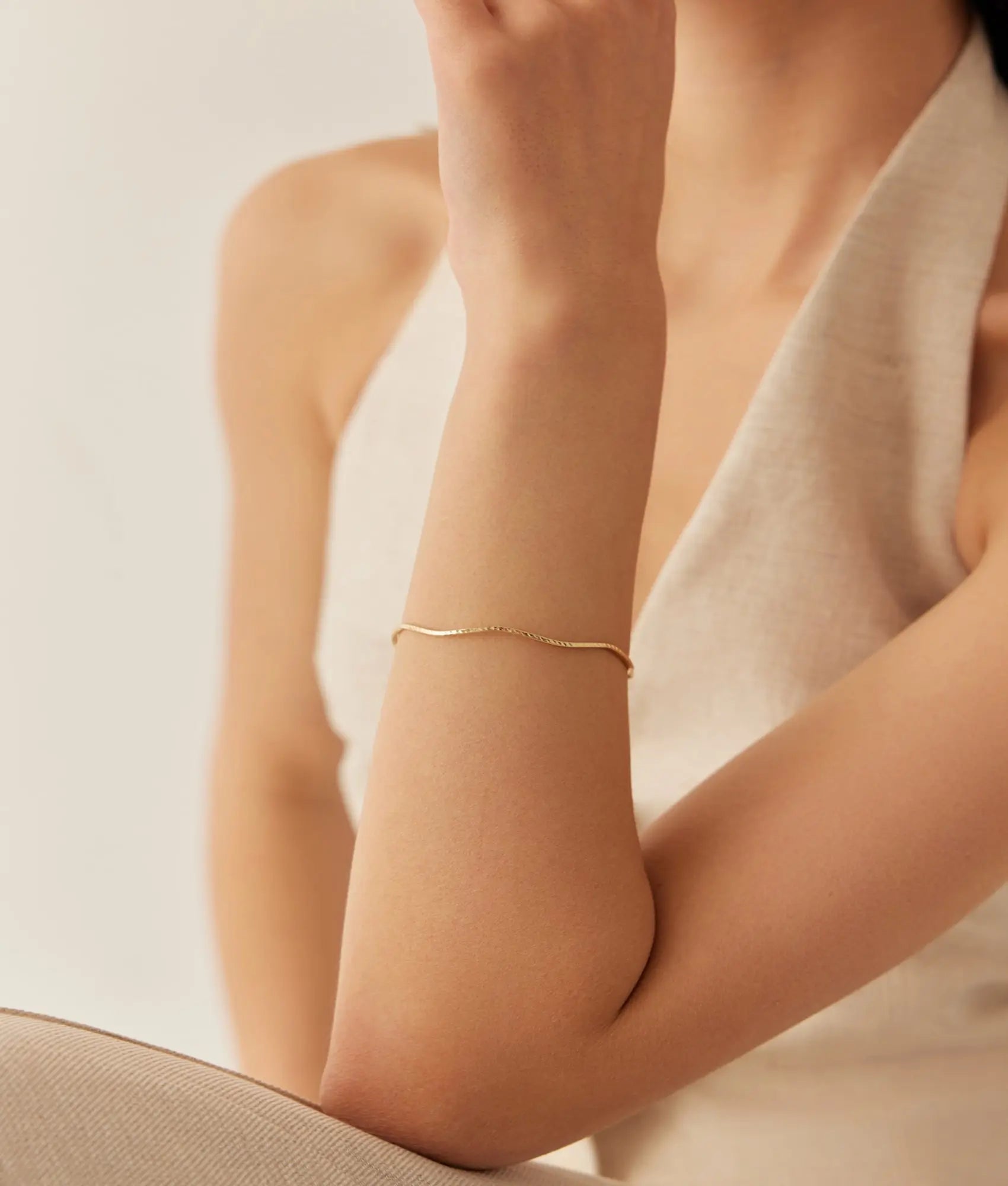 14 Ayar Altın Zikzak Kalemli Kelepçe