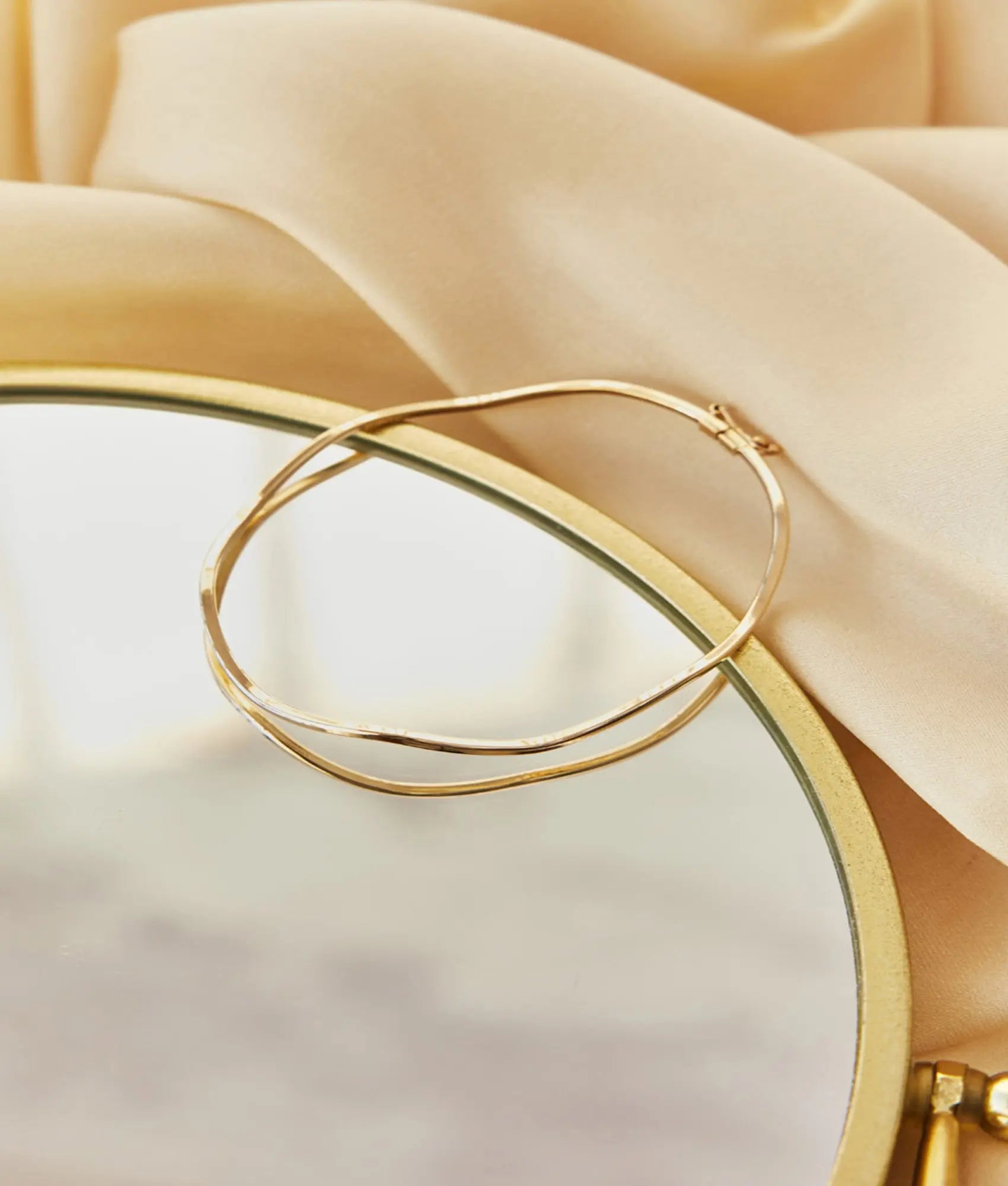 14 Ayar Altın Zikzak Kelepçe