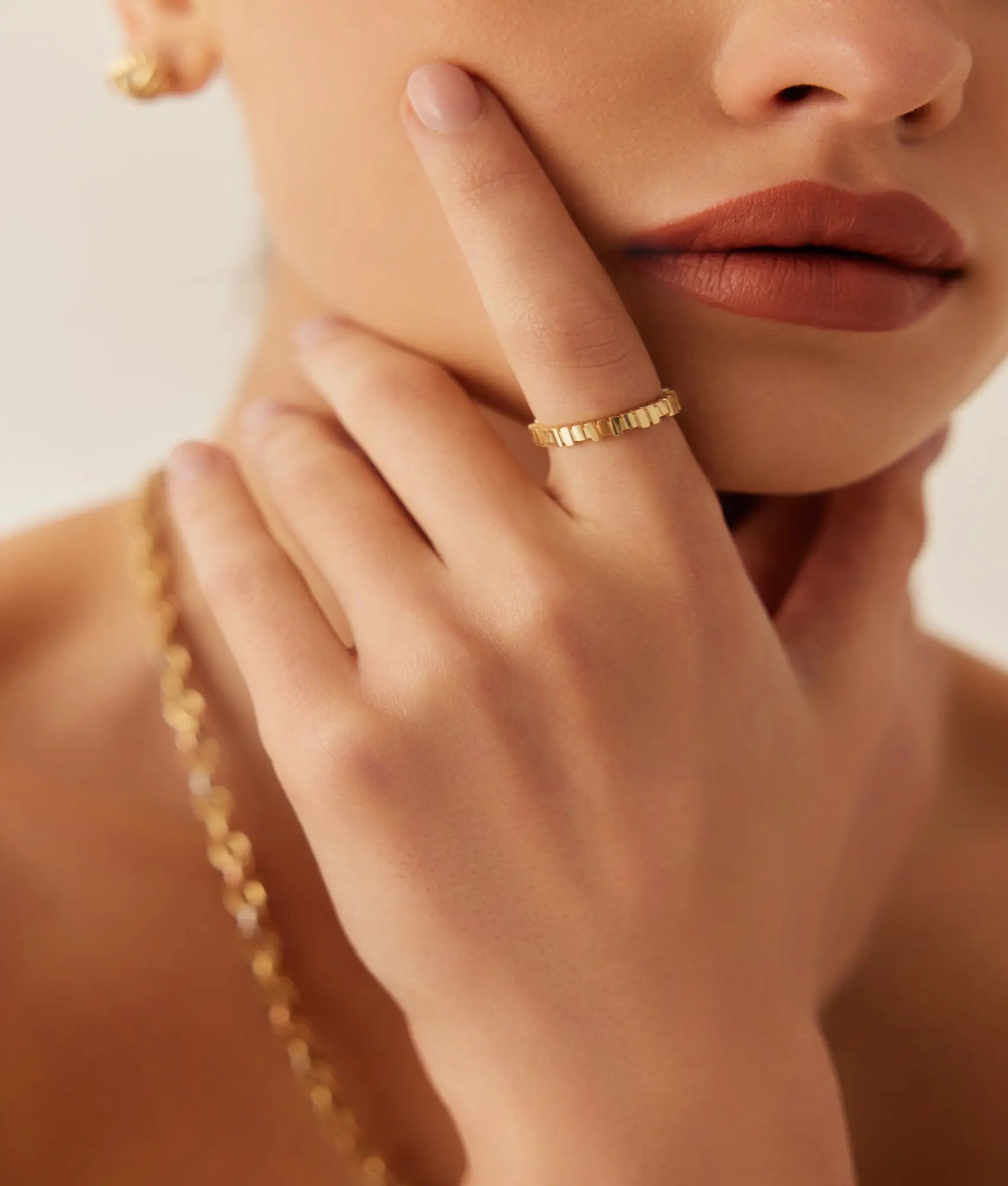 14 Ayar Altın Zincir İz Yüzük