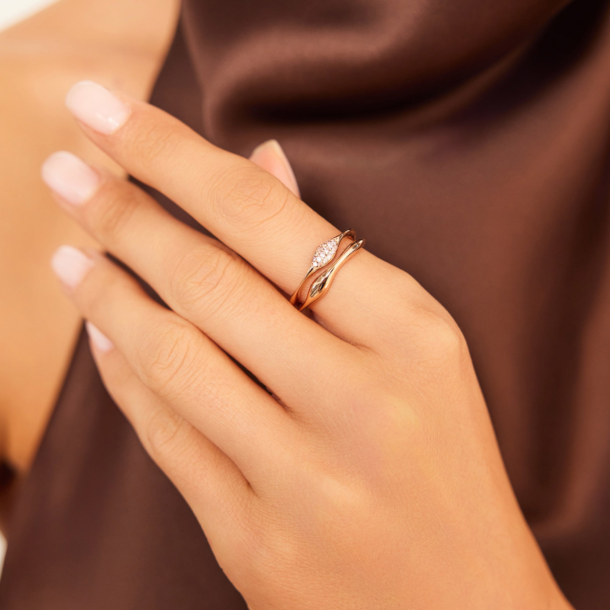 14 Ayar Rose Altın Dalga Figürlü Yüzük