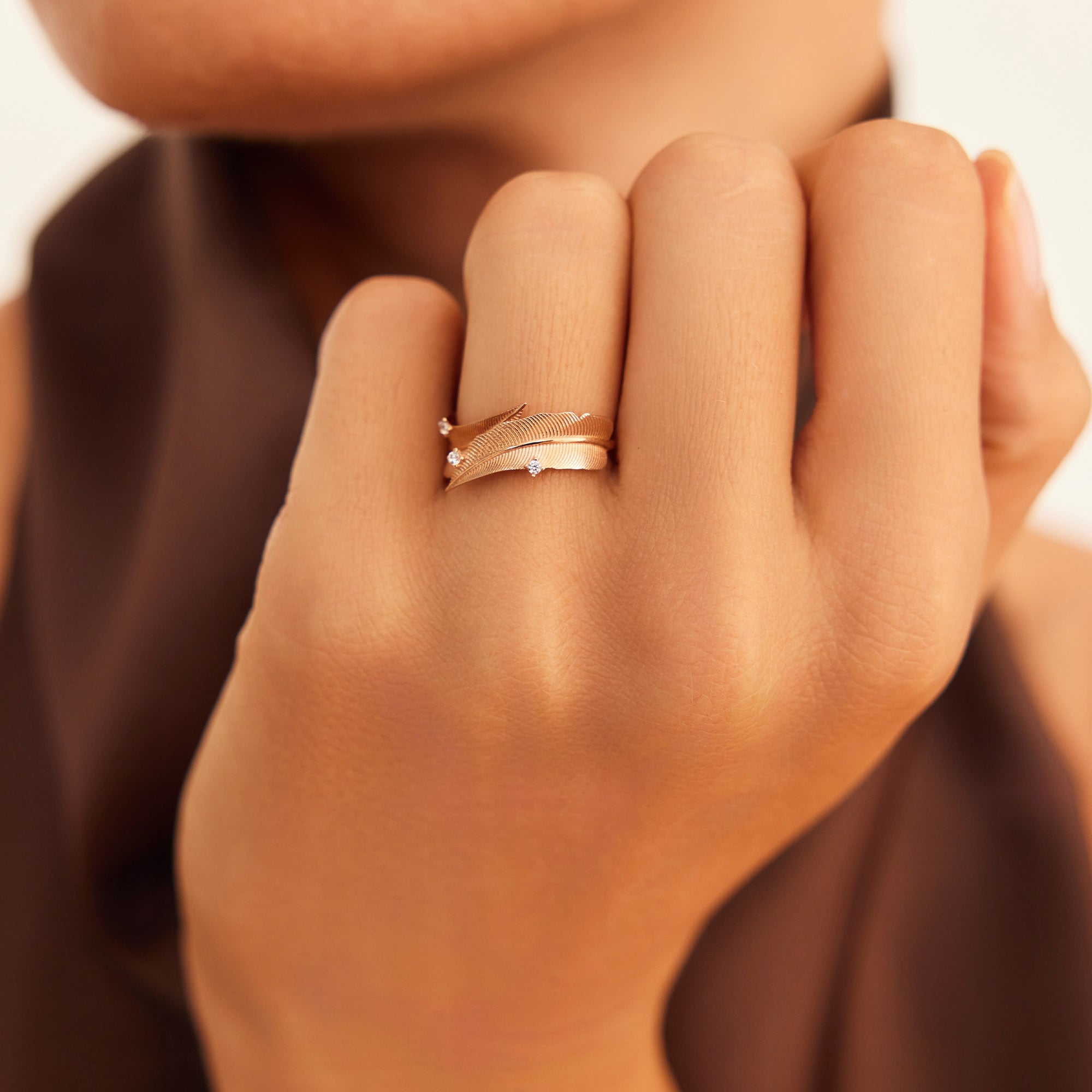 14 Ayar Rose Altın Taşlı Yaprak Yüzük