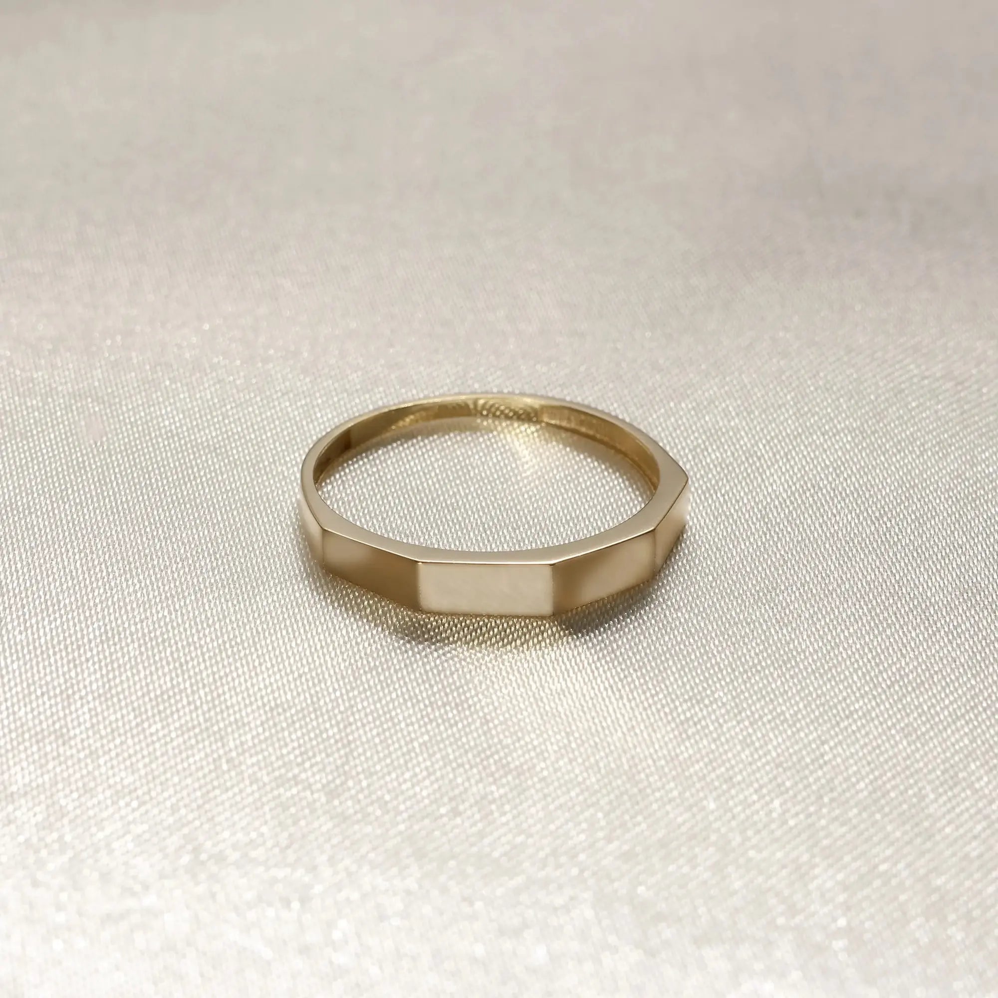 14 Ayar Altın Geometrik Mini Yüzük