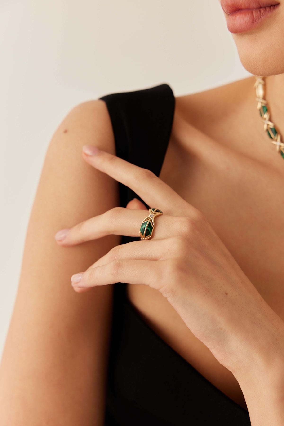 14 Ayar Altın Zelena Yüzük