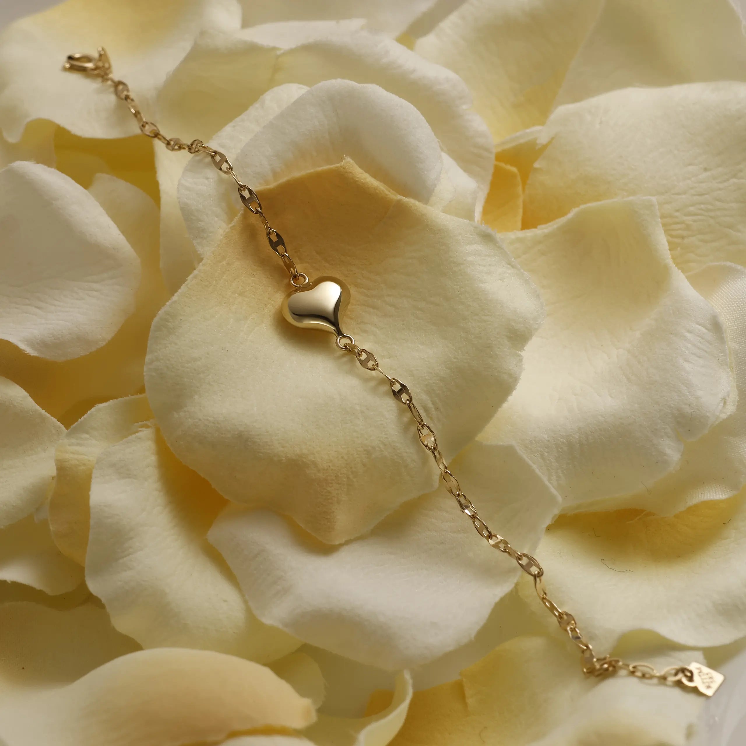 14 Ayar Altın Bombeli Kalp Figür Bileklik