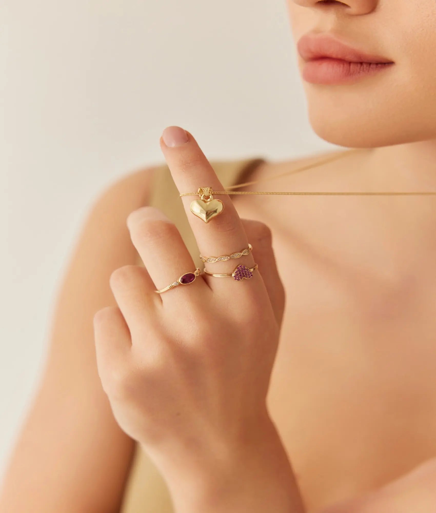 14 Ayar Altın Bombeli Kalp Kolye