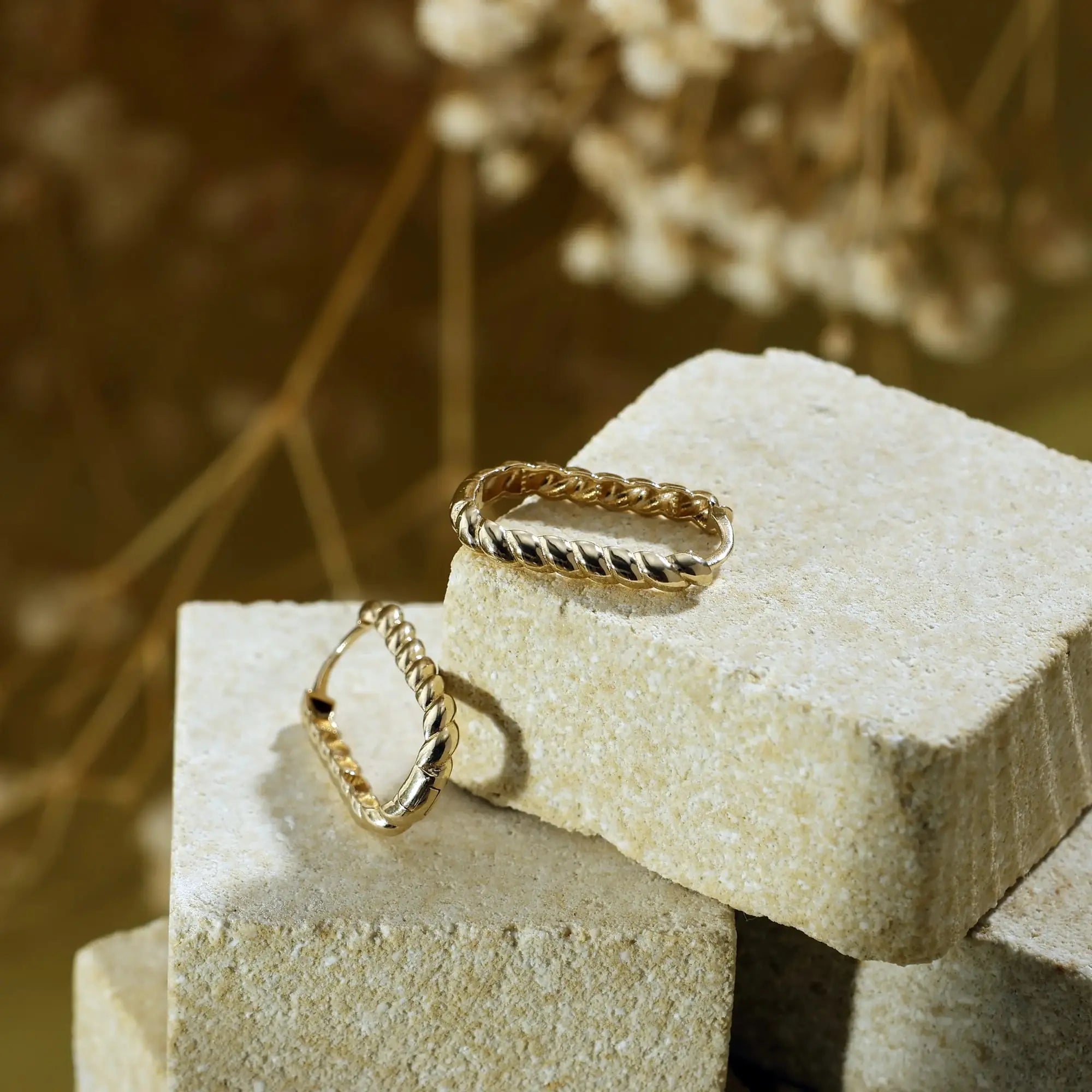 14 Ayar Altın Burgu Küpe