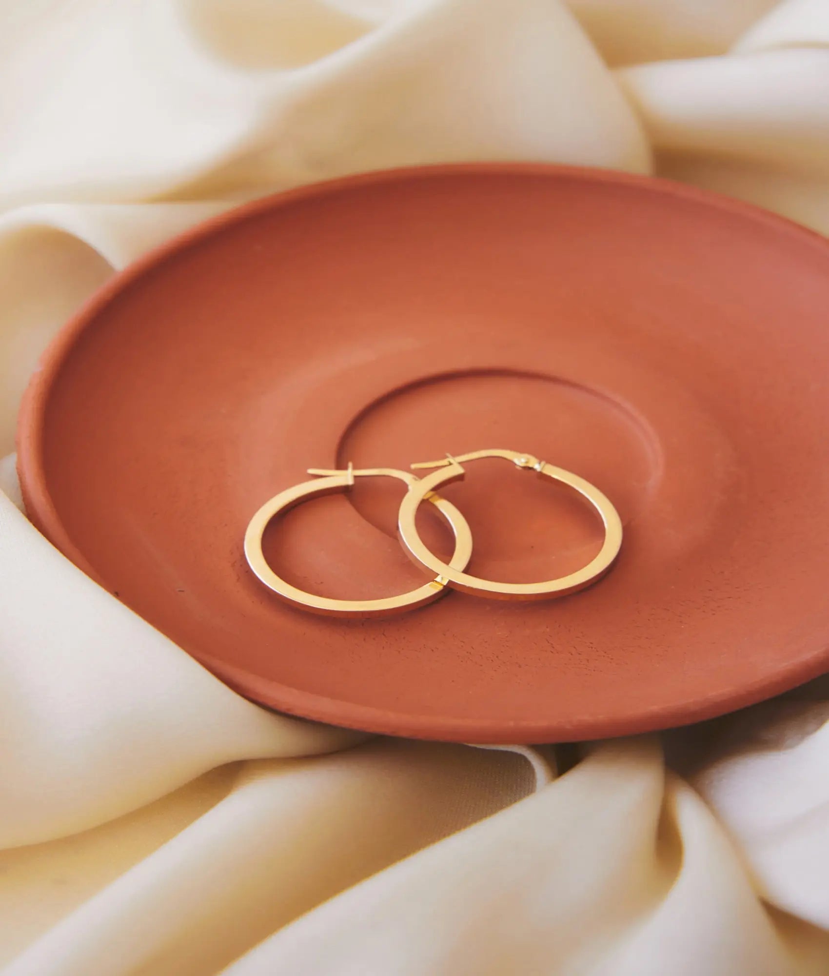 14 Ayar Altın Düz Halka Küpe 2,5 cm