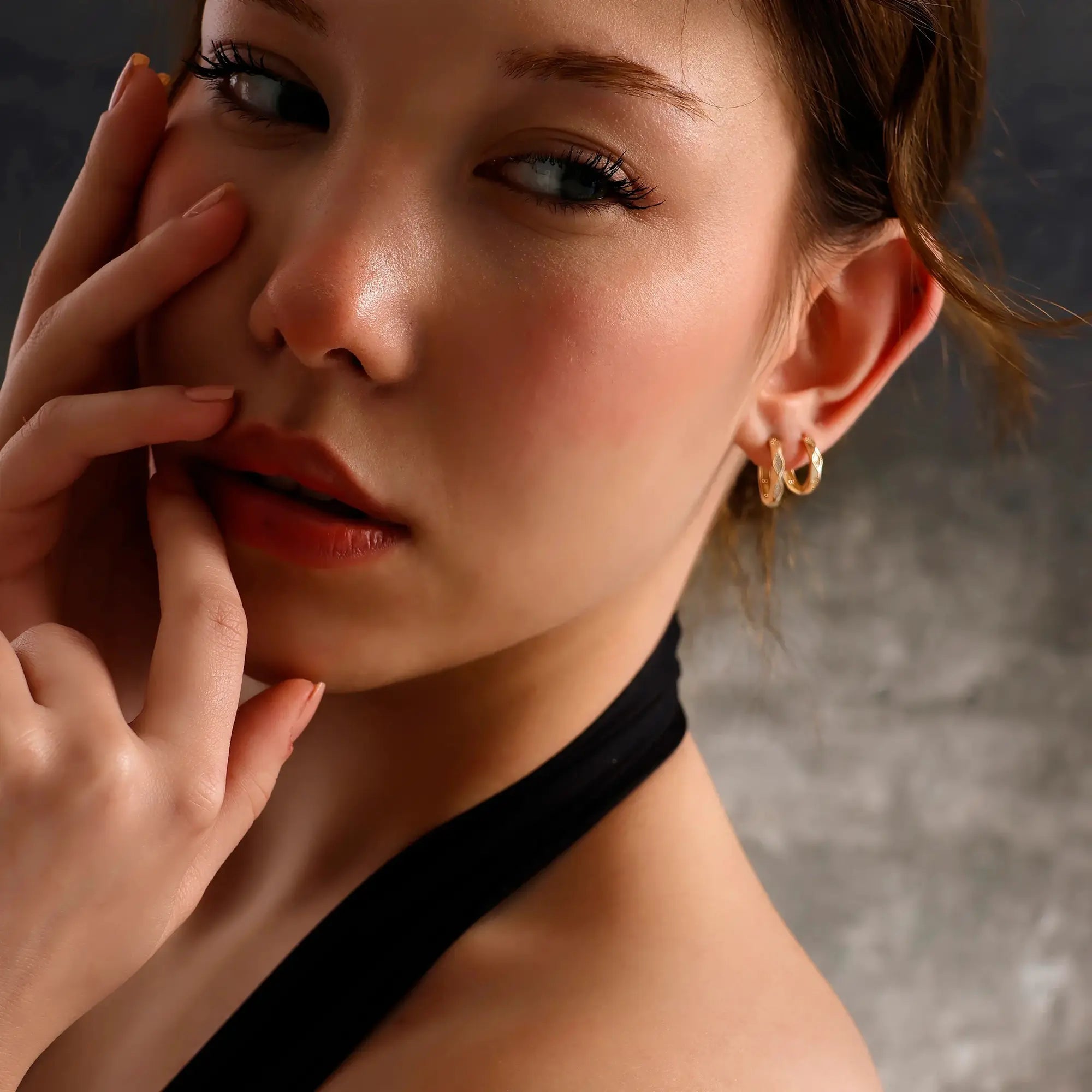 14 Ayar Altın Gen Taşlı Küpe - m