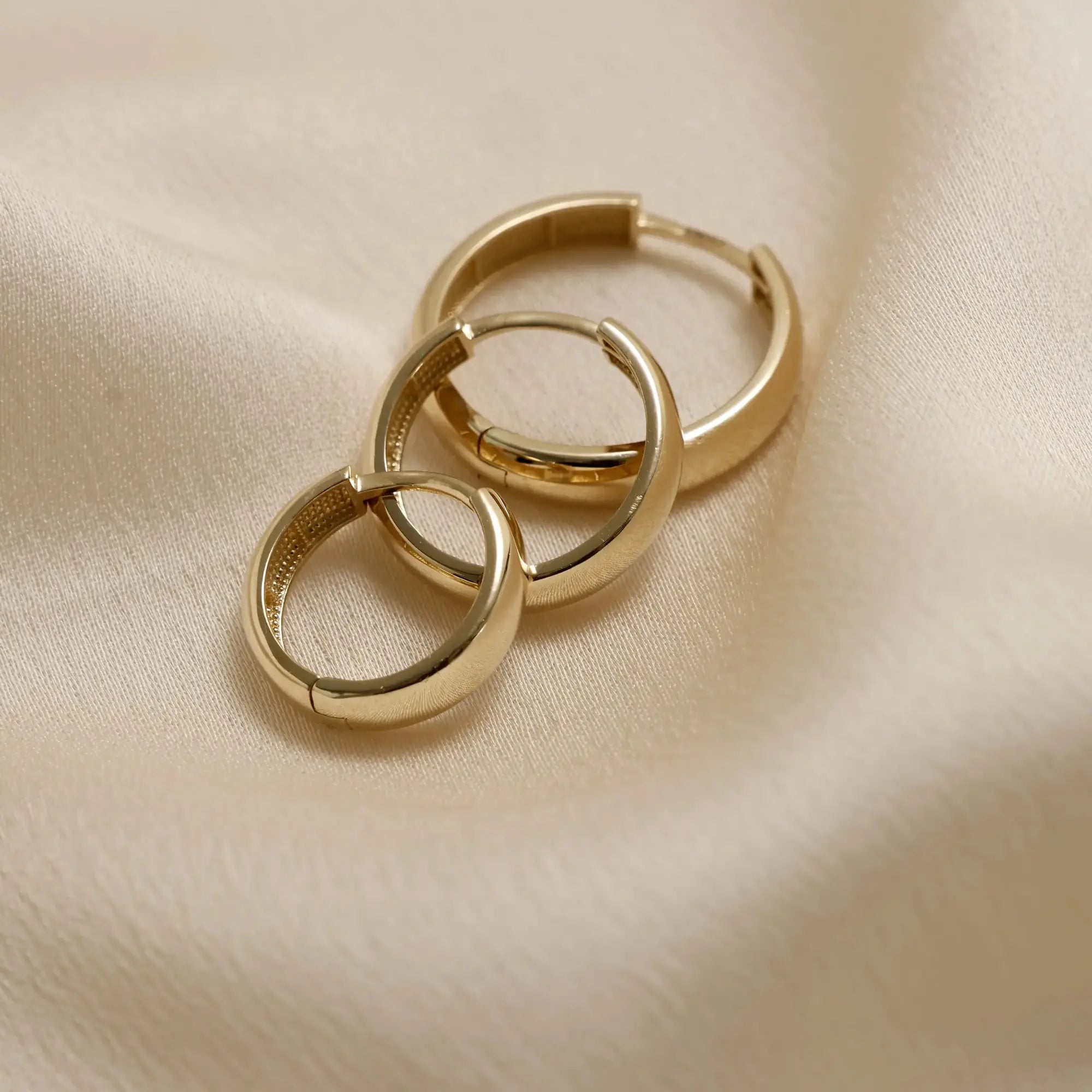 14 Ayar Altın Klasik Bombeli Küpe - L