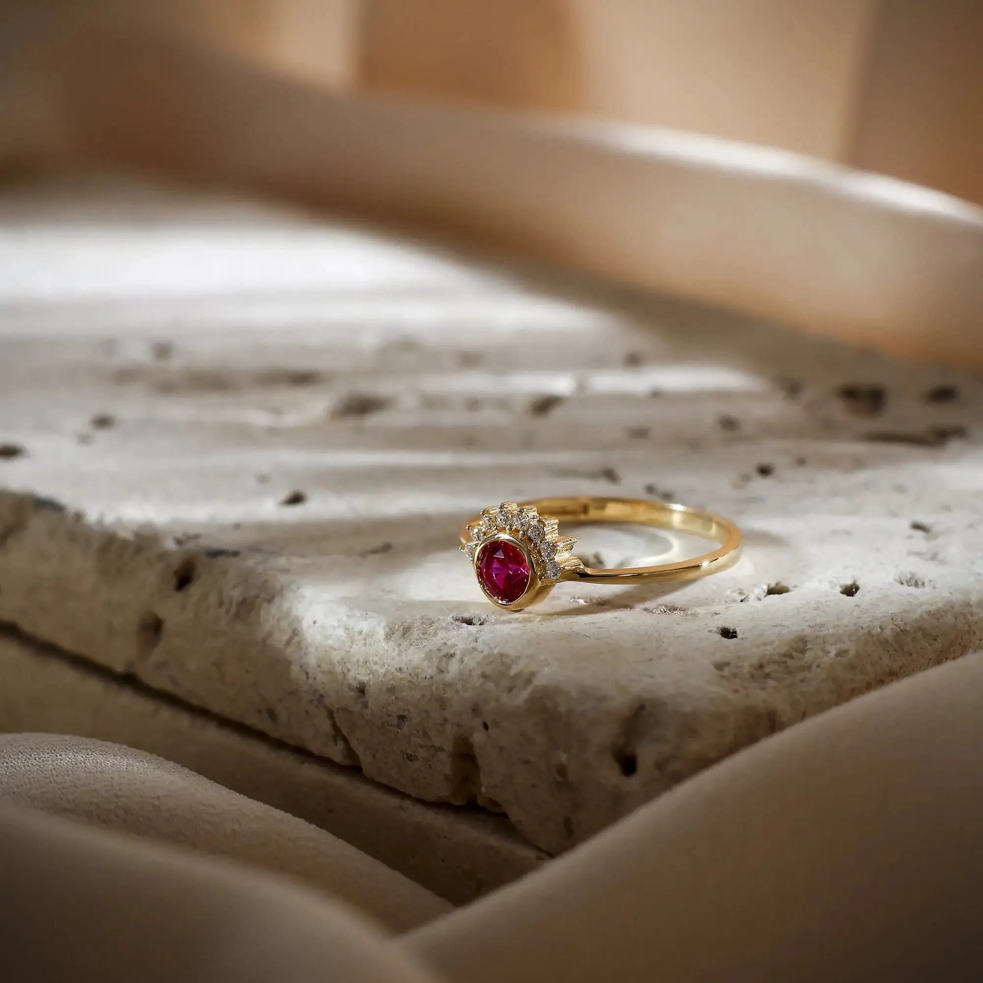 14 Ayar Altın Kraliçe Tacı Mini Yüzük