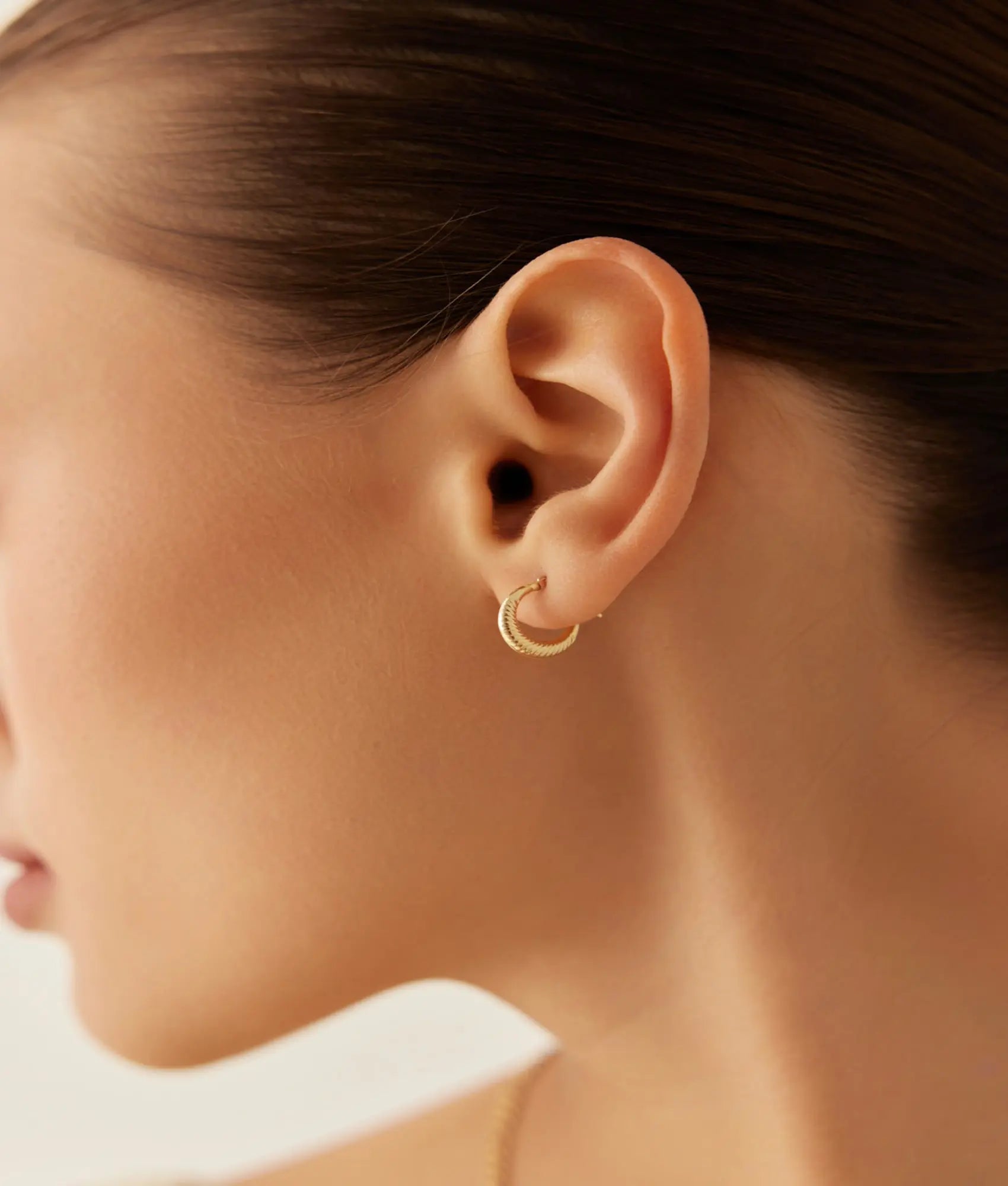 14 Ayar Altın Midye Küpe 1,2 cm